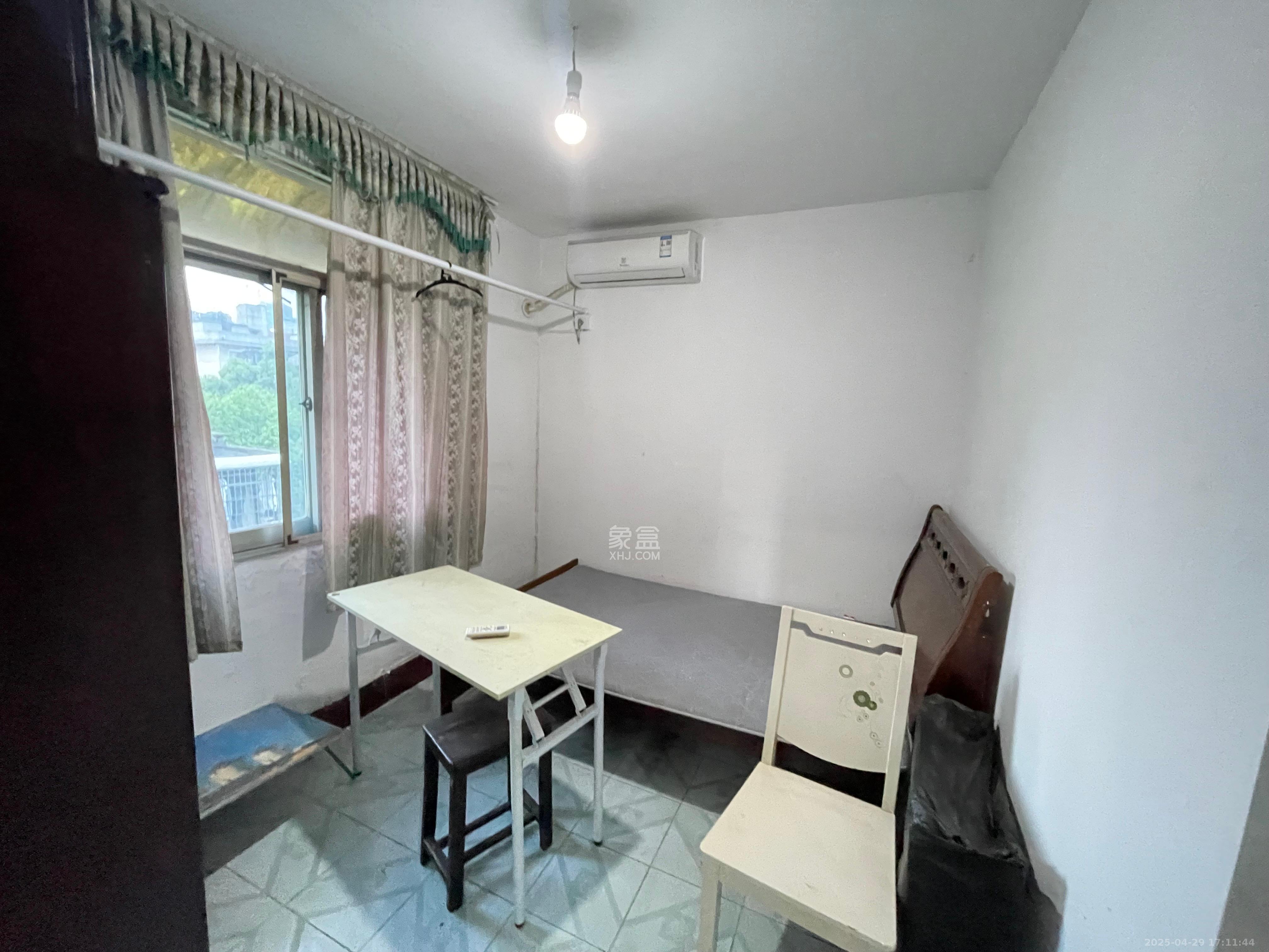 荷叶塘社区（雨花区）  2室1厅1卫    1200.0元/月室内图