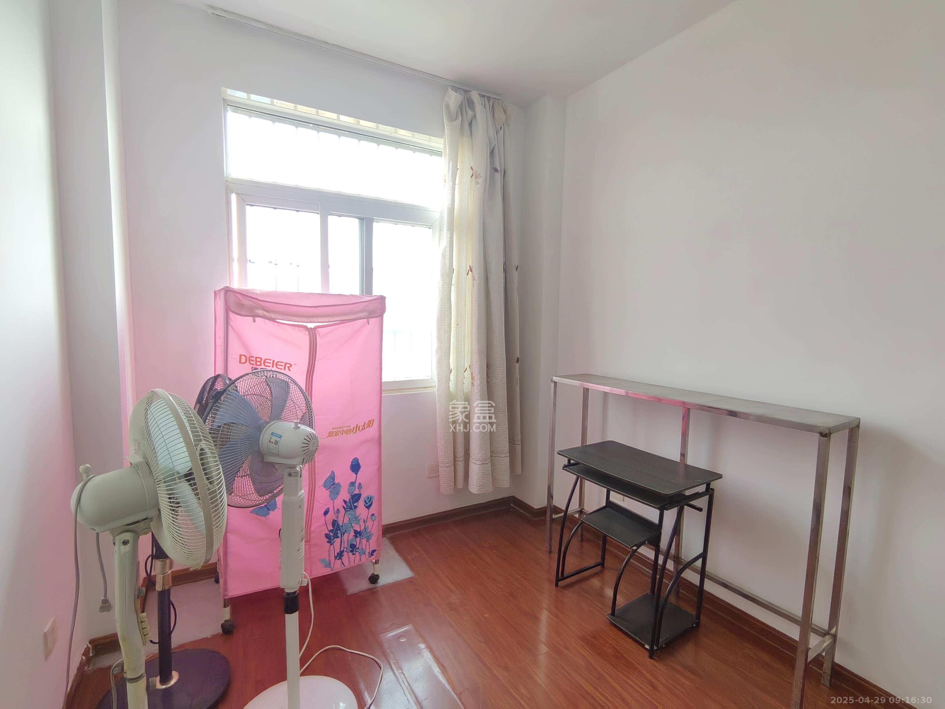 鄱阳小区  3室2厅1卫   1550.00元/月室内图