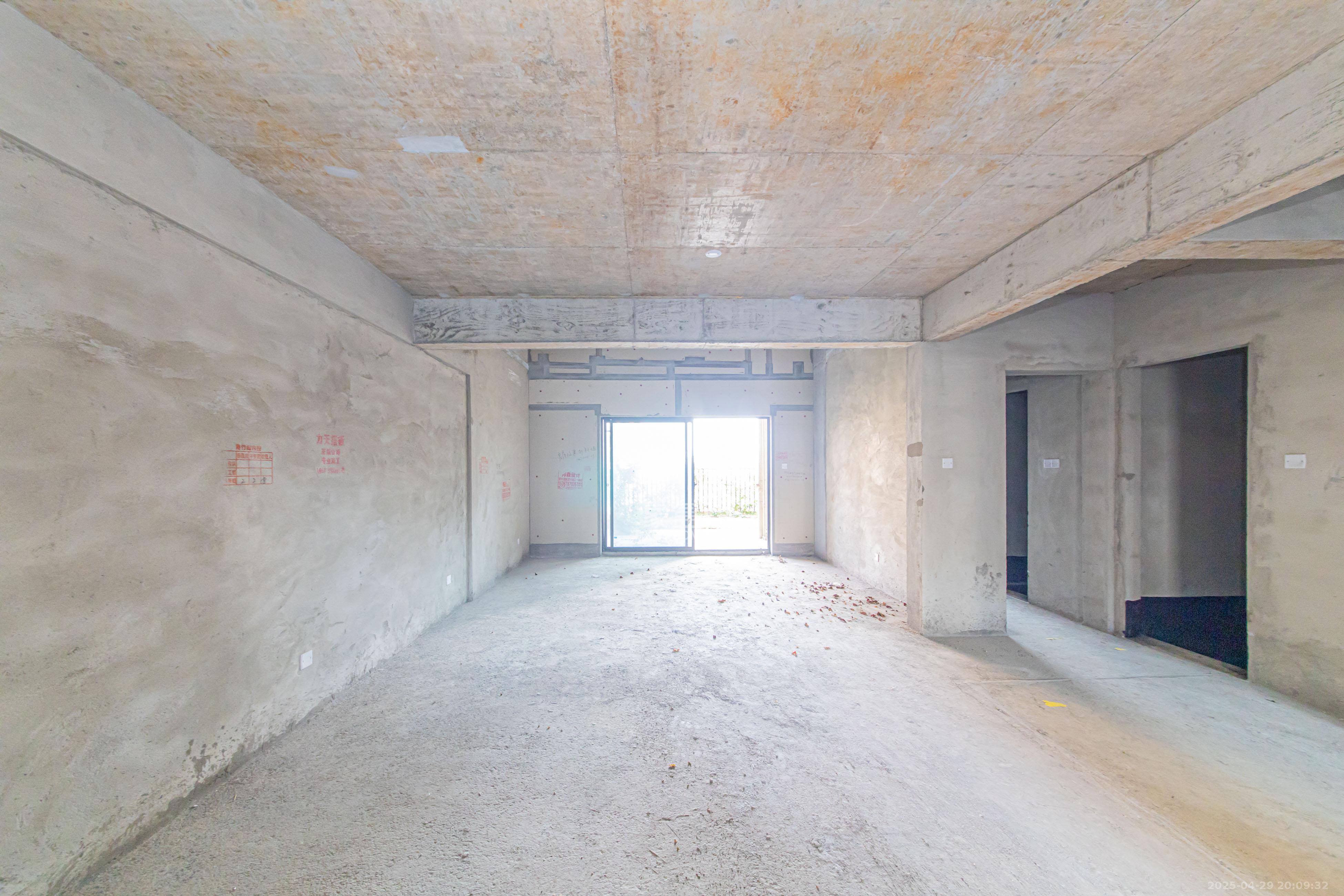 福天藏郡院子  5室2厅2卫    165.0万 福天藏郡院子  5室2厅2卫    165.0万