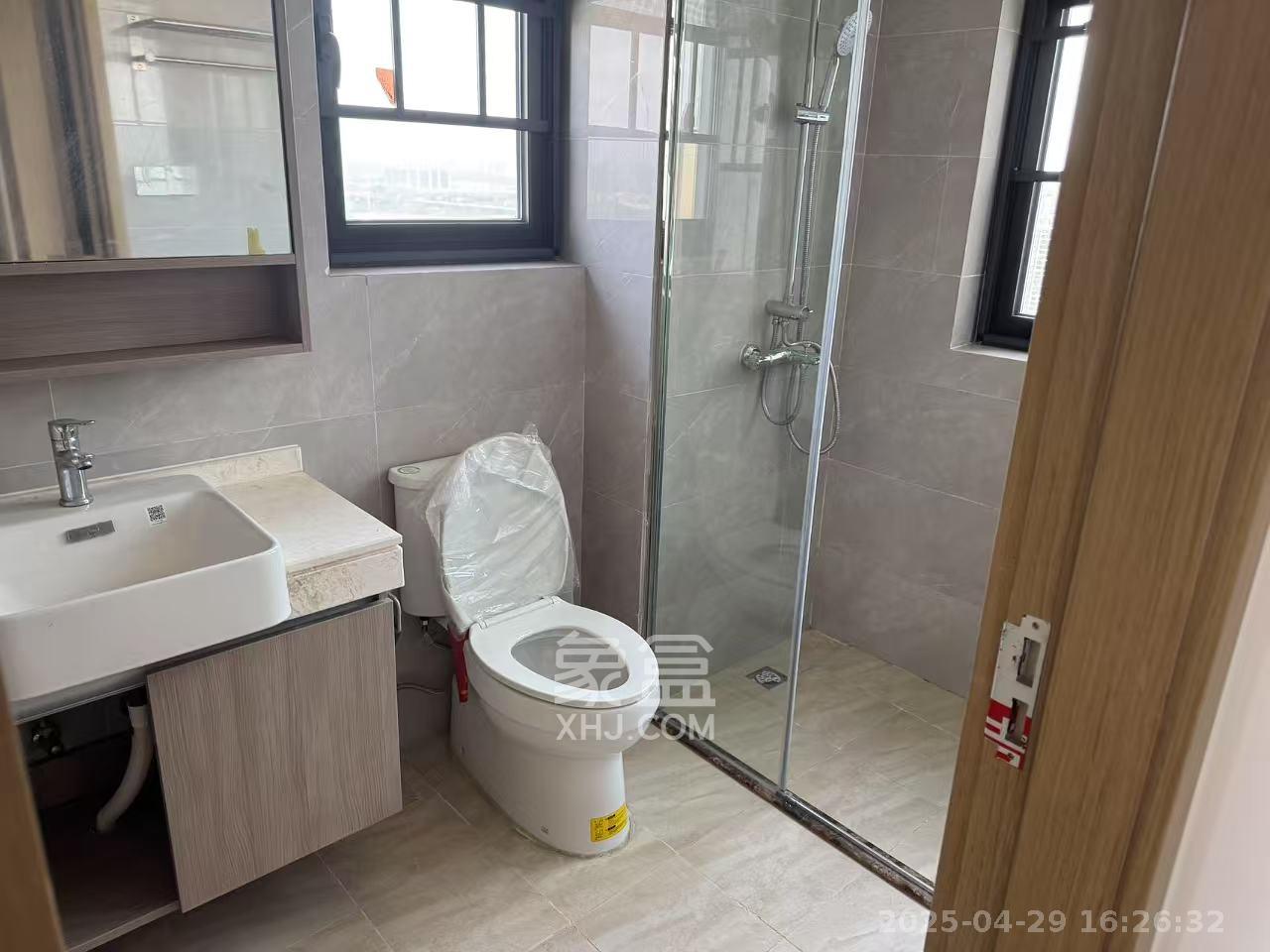 清控湖山雅居北区  4室2厅2卫   2700.00元/月室内图