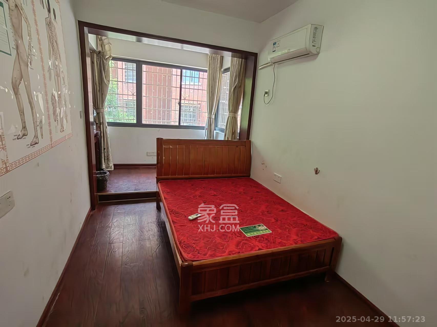 和谐小区(五里堆) 3室2厅2卫 1500.0元/月 和谐小区(五里堆) 3室2厅2卫 1500.0元/月室内图