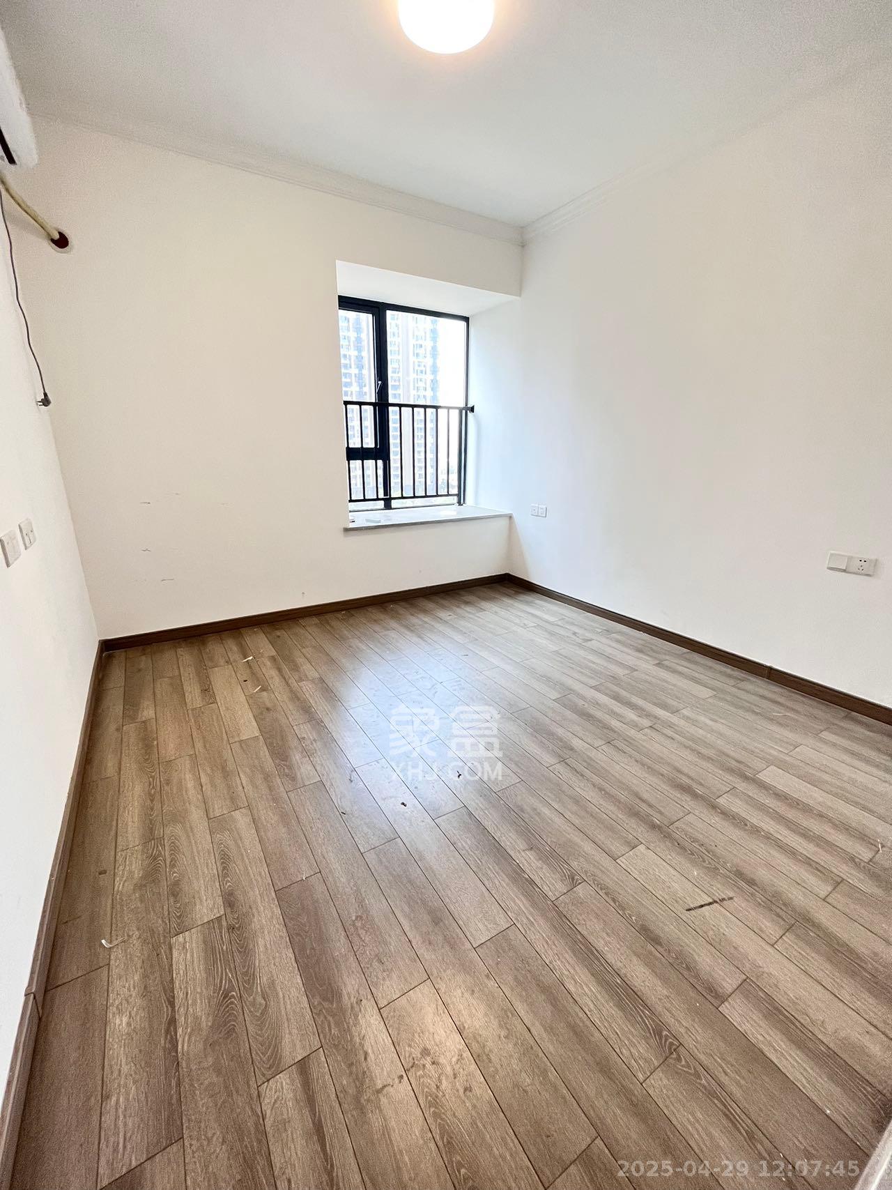 中建璟和城  1室0厅0卫   2600.00元/月室内图