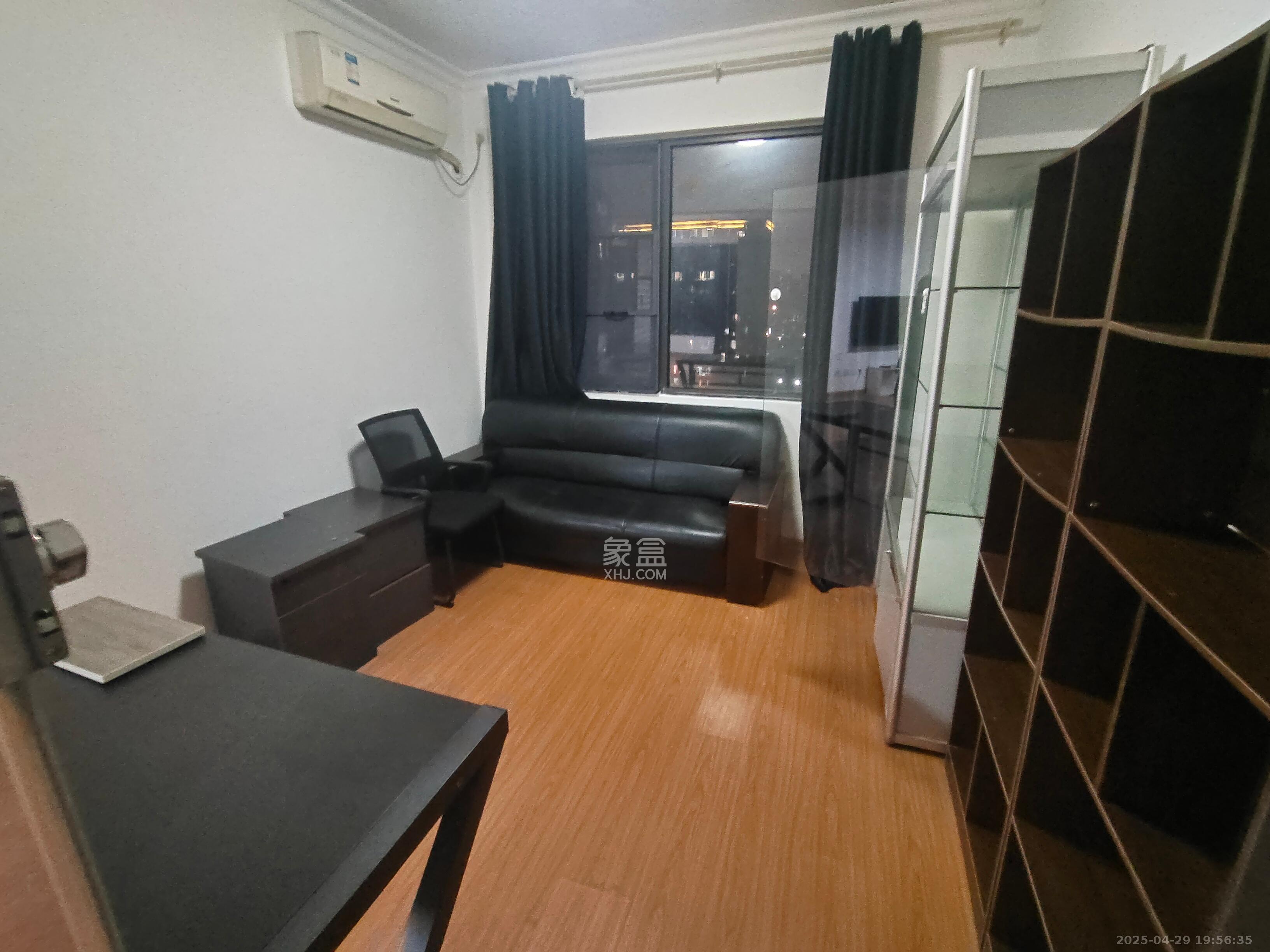 湘江雅颂居  4室2厅2卫    2500.0元/月 湘江雅颂居  4室2厅2卫    2500.0元/月室内图