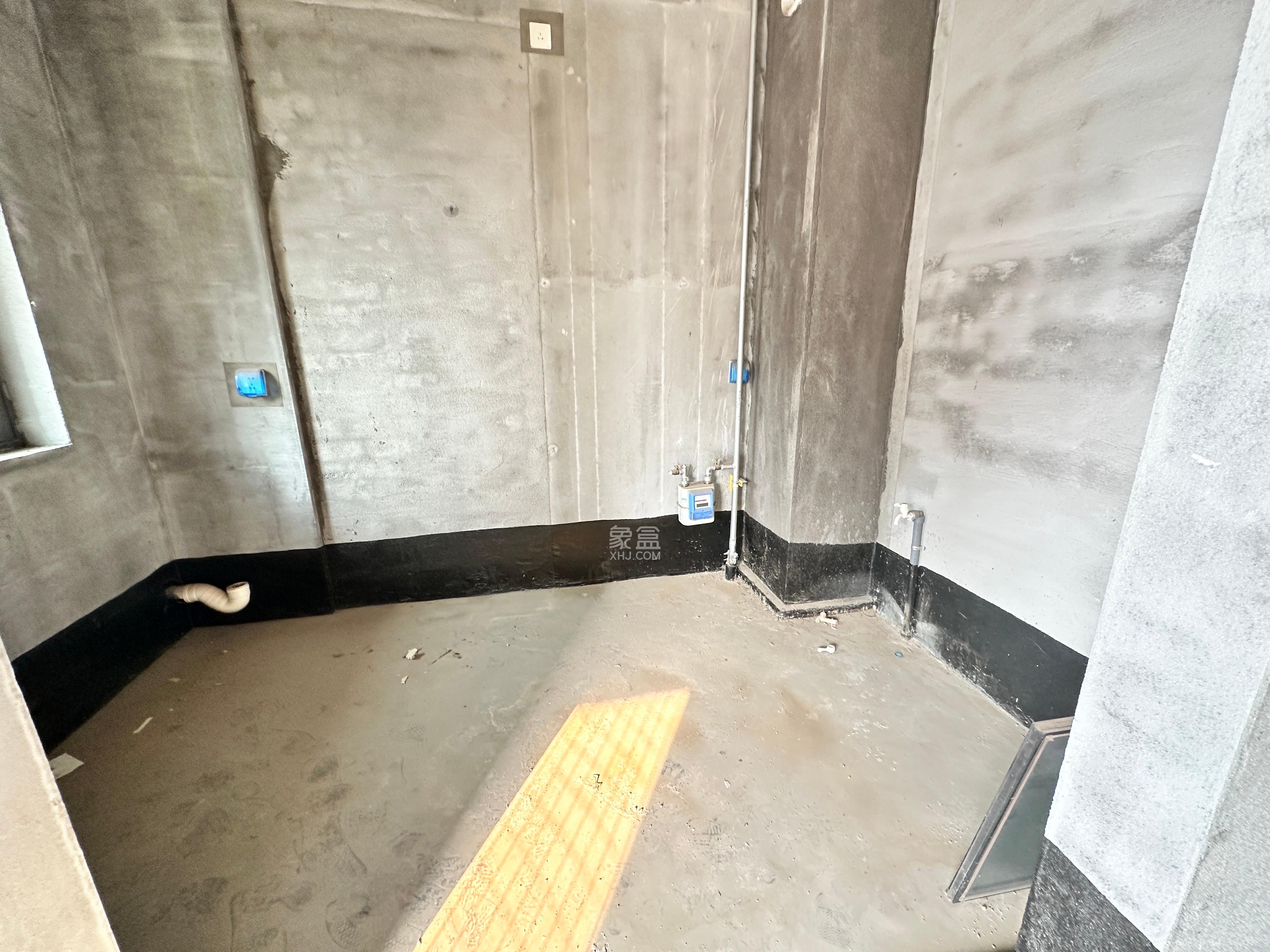 长房时代公馆 4室2厅2卫 88.8万 长房时代公馆 4室2厅2卫 88.8万客厅