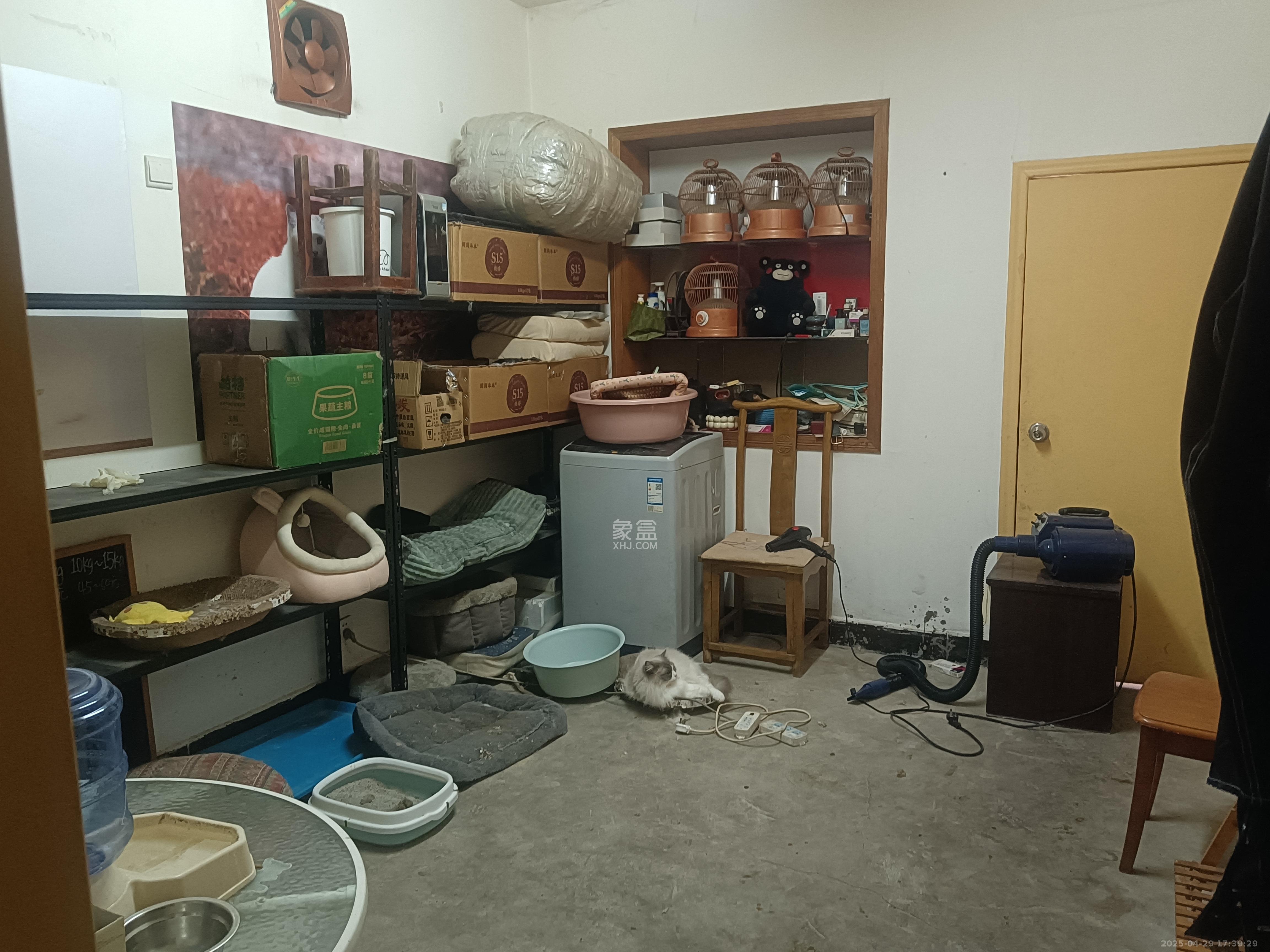 曹家坡橡鞋小区  2室0厅0卫    2000.0元/月 曹家坡橡鞋小区  2室0厅0卫    2000.0元/月室内图