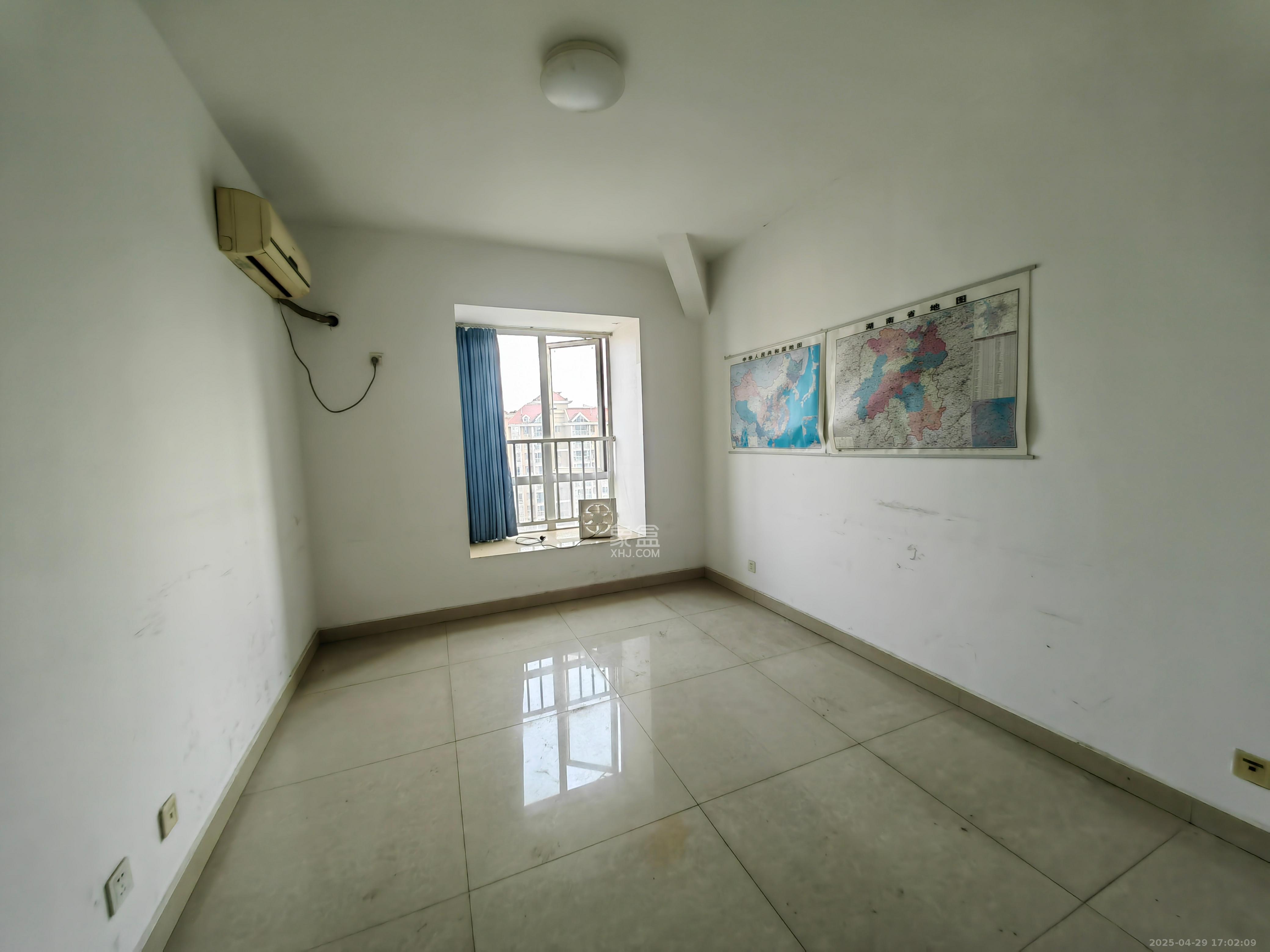 恒广国际景园一二区 2室2厅1卫 1800.0元/月 恒广国际景园一二区 2室2厅1卫 1800.0元/月室内图