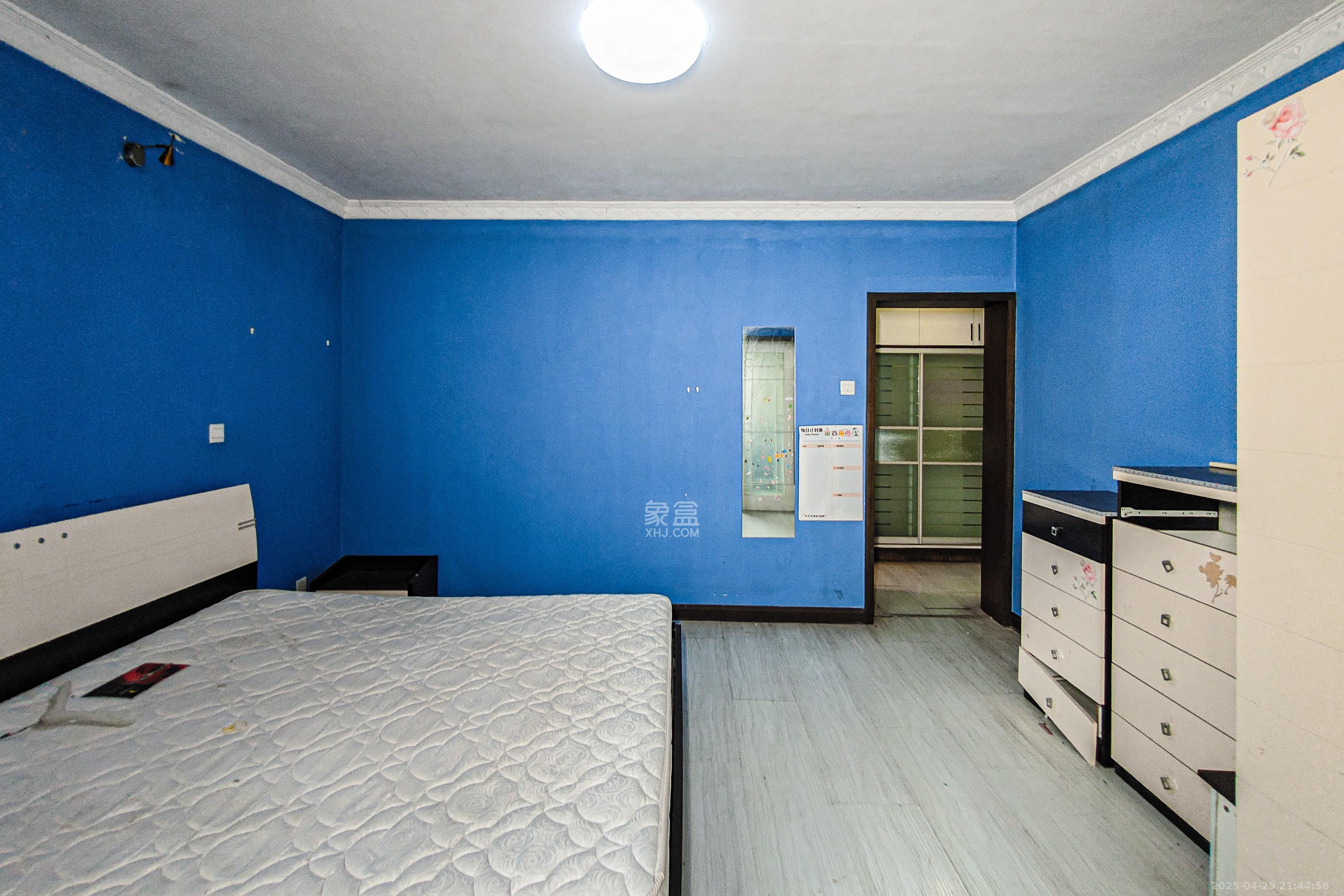 杨铭园  4室2厅2卫    88.0万 杨铭园  4室2厅2卫    88.0万卧室