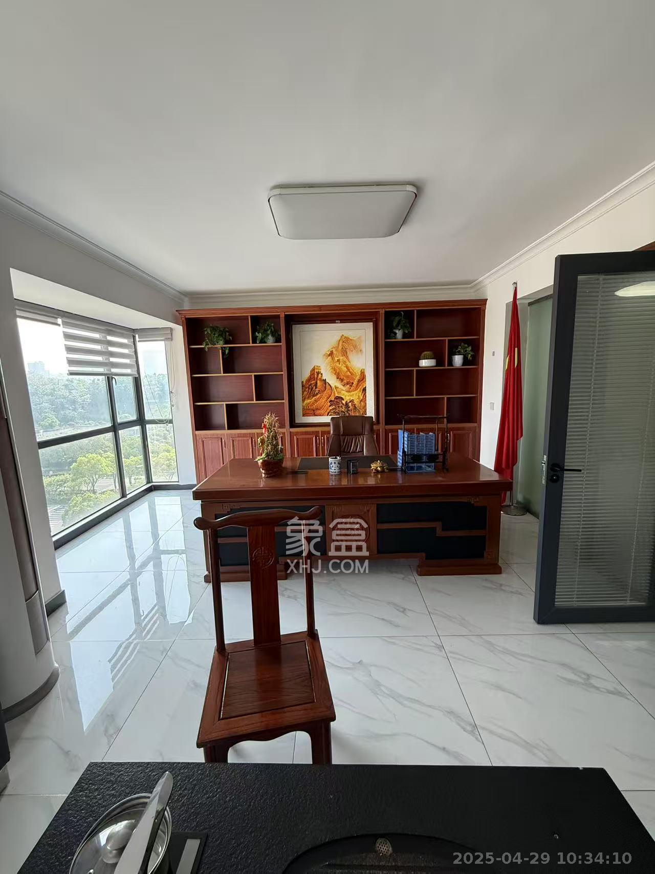 财富港湾(绿领大厦)  3室2厅1卫    3400.0元/月 财富港湾(绿领大厦)  3室2厅1卫    3400.0元/月室内图