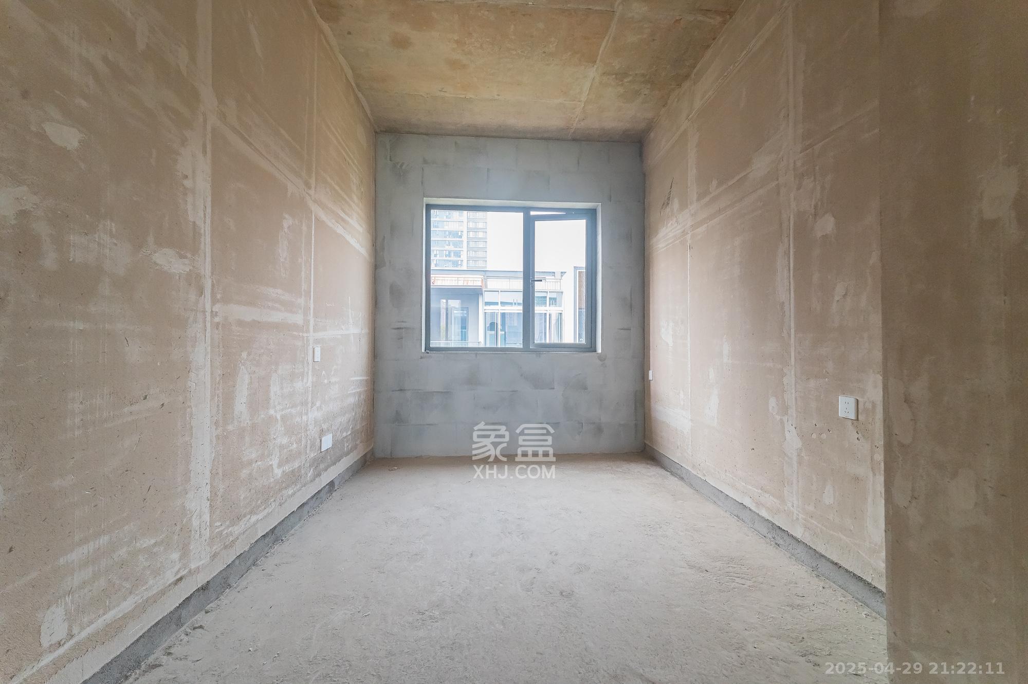 绿城美的明月江南  5室2厅3卫    190.0万 绿城美的明月江南  5室2厅3卫    190.0万其他