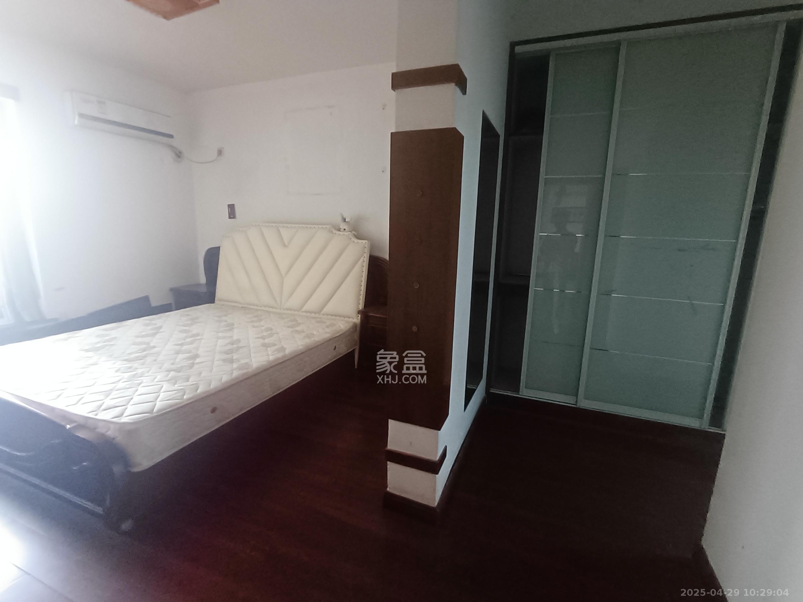 天城泰祥苑 3室2厅2卫 2500.0元/月 天城泰祥苑 3室2厅2卫 2500.0元/月室内图