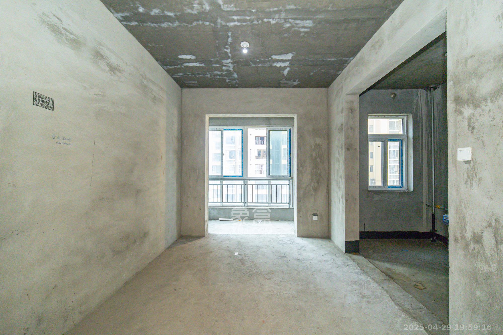 楚天世纪城西苑 4室2厅2卫 95.0万 楚天世纪城西苑 4室2厅2卫 95.0万其他