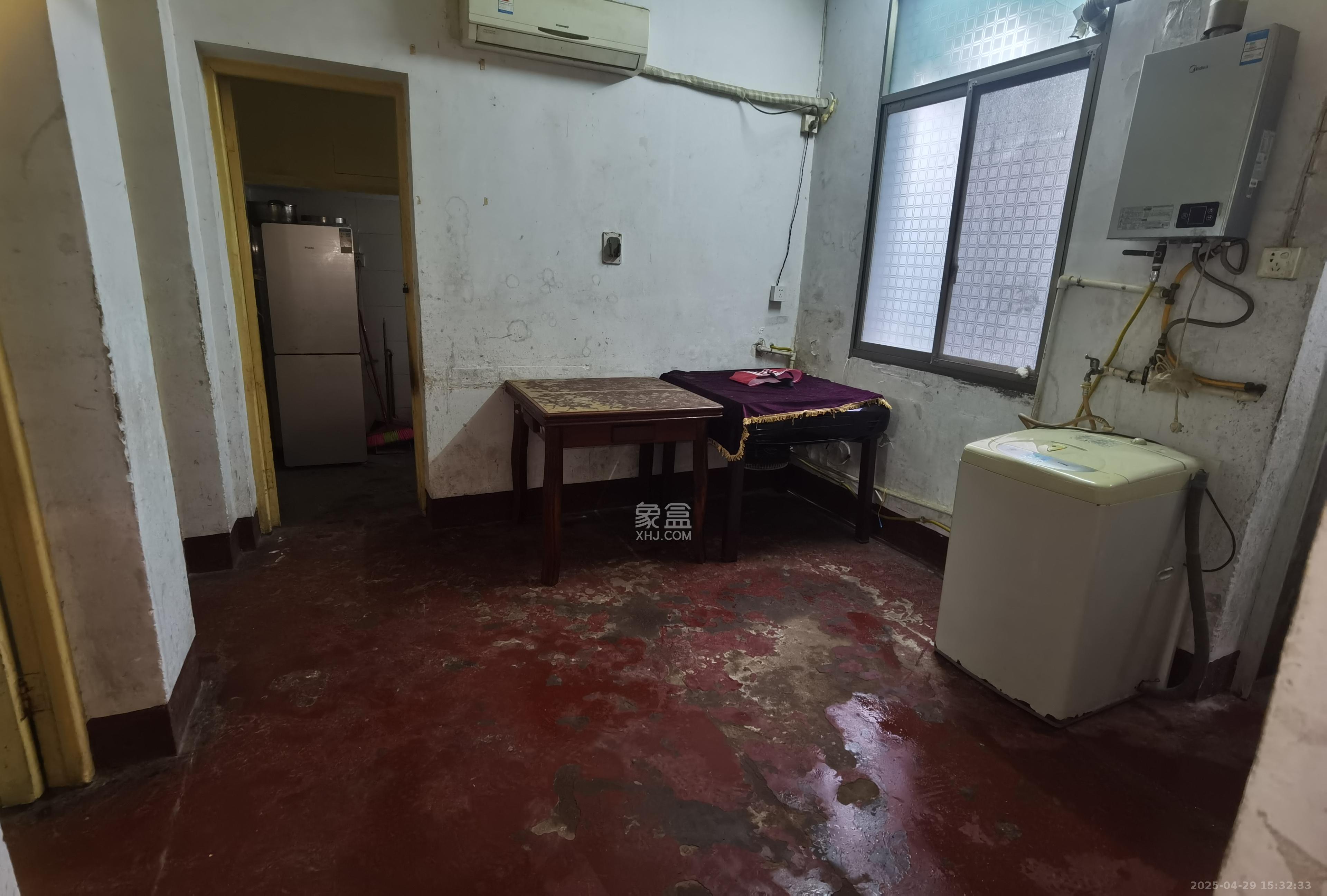 中南大学湘雅附一北院  2室1厅1卫   1400.00元/月室内图