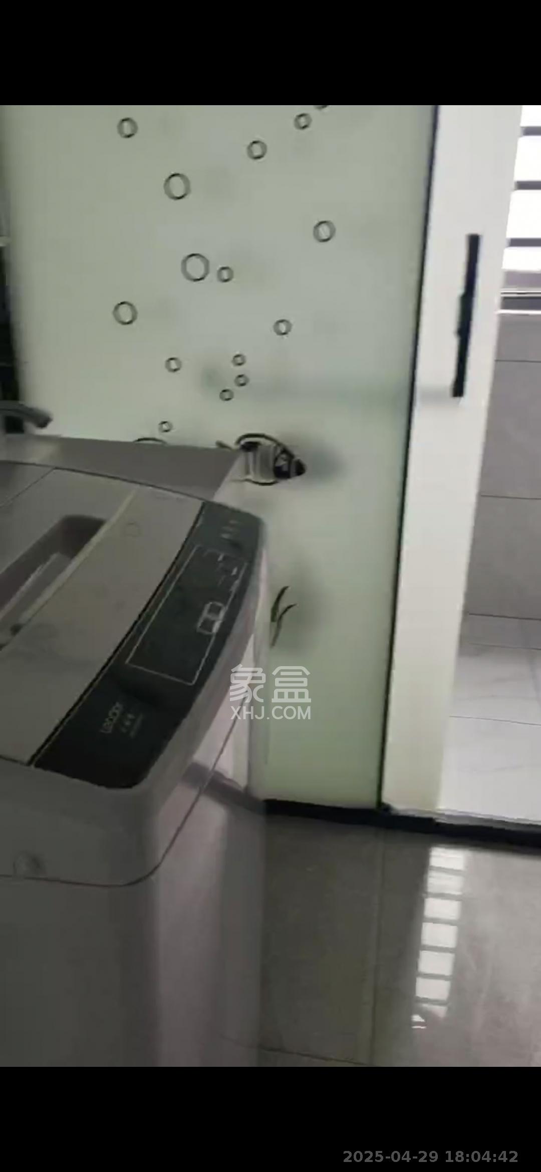 燕瓏新寓  1室1廳1衛(wèi)   1600.00元/月室內(nèi)圖