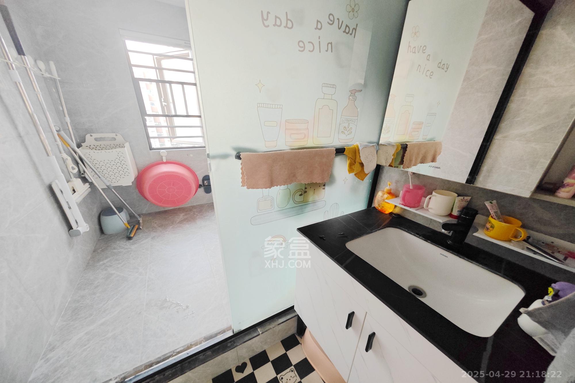 保利大都汇一期、二期  4室2厅2卫    175.0万 保利大都汇一期、二期  4室2厅2卫    175.0万其他