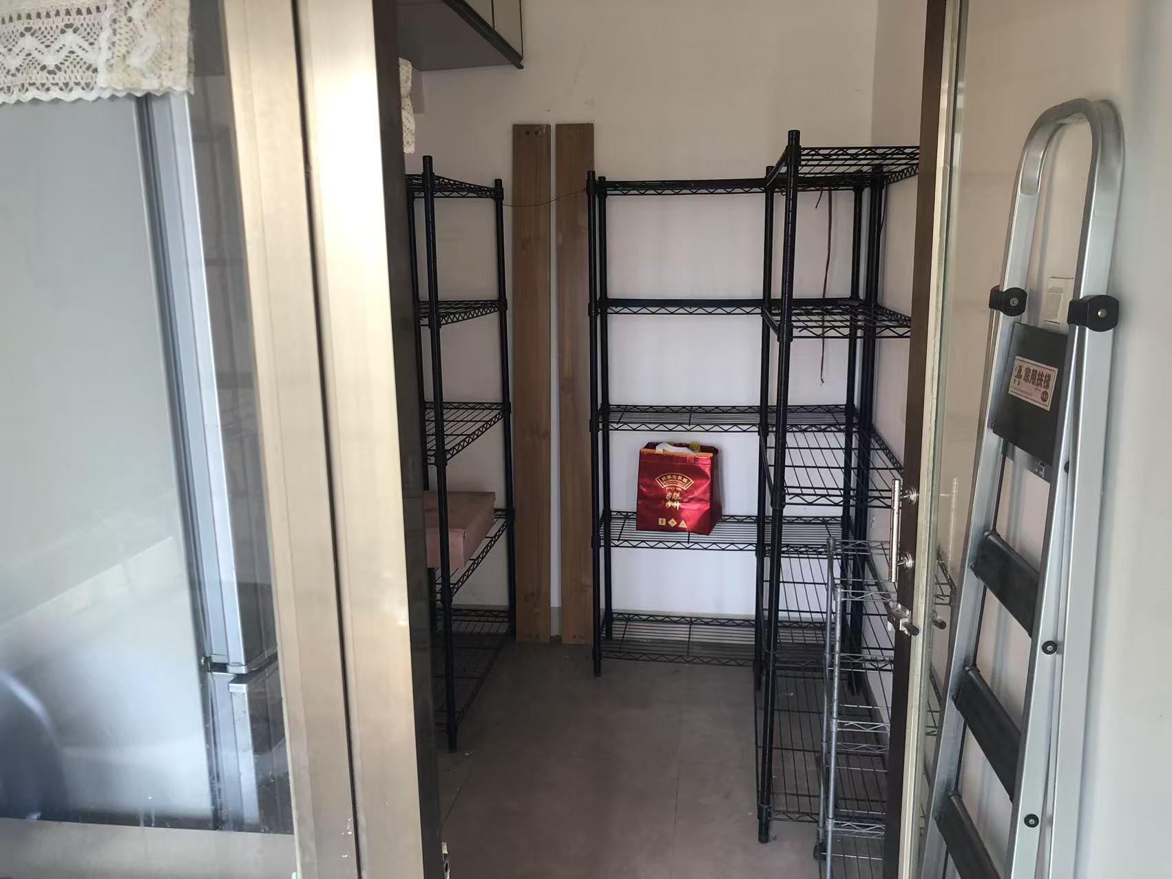 南海绿洲  3室2厅2卫   2800.00元/月室内图