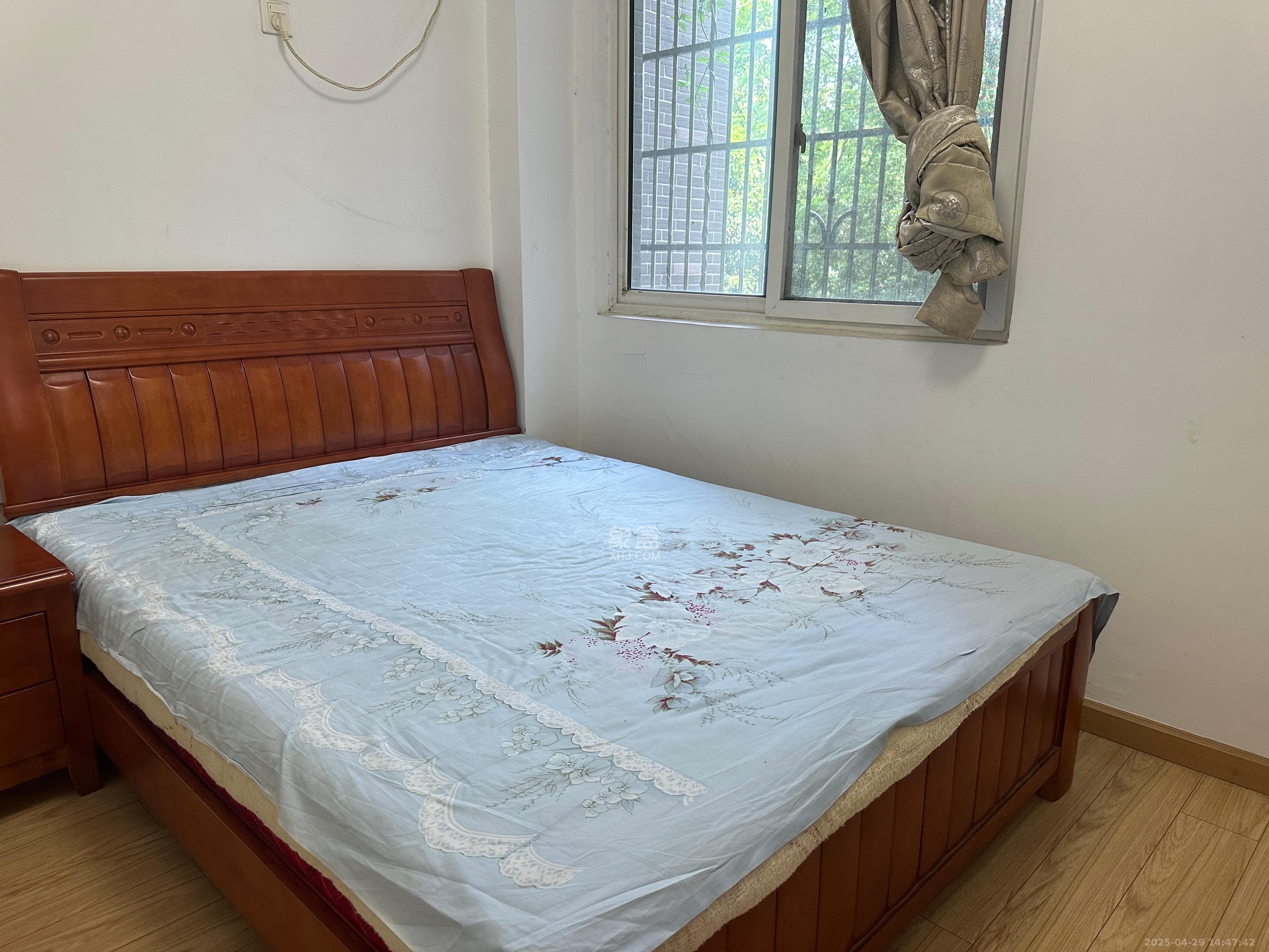 鄱阳小区  3室2厅1卫    1700.0元/月室内图