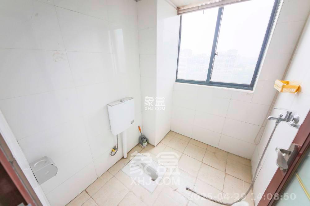 高升金典 3室2厅1卫 2500.0元/月 高升金典 3室2厅1卫 2500.0元/月室内图