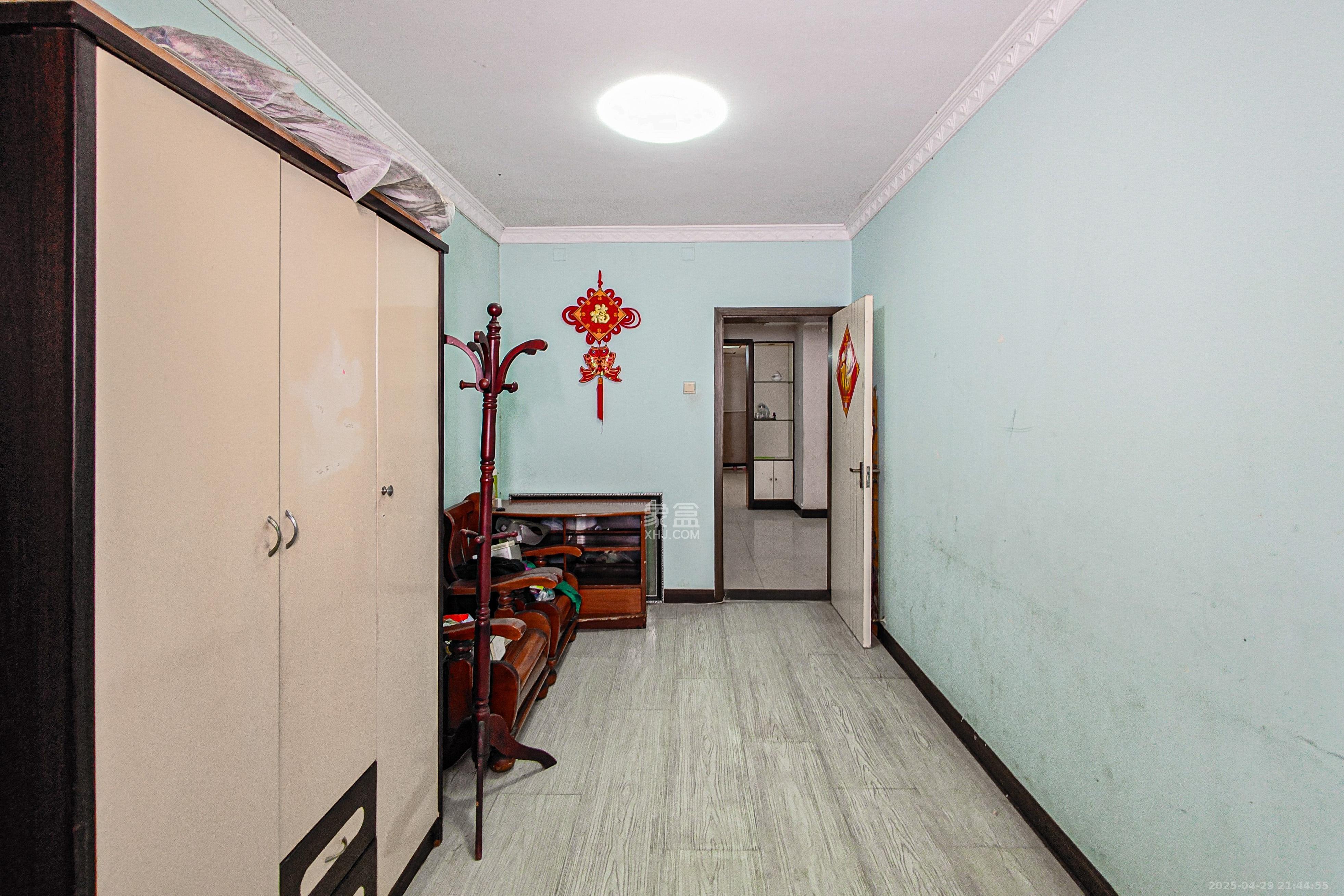 杨铭园  4室2厅2卫    88.0万 杨铭园  4室2厅2卫    88.0万卧室