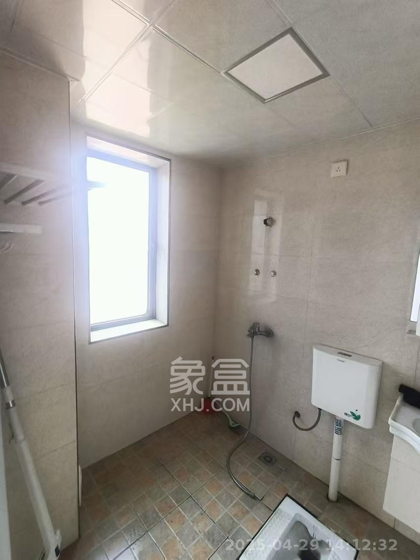 奥林匹克花园  3室2厅2卫   2300.00元/月室内图