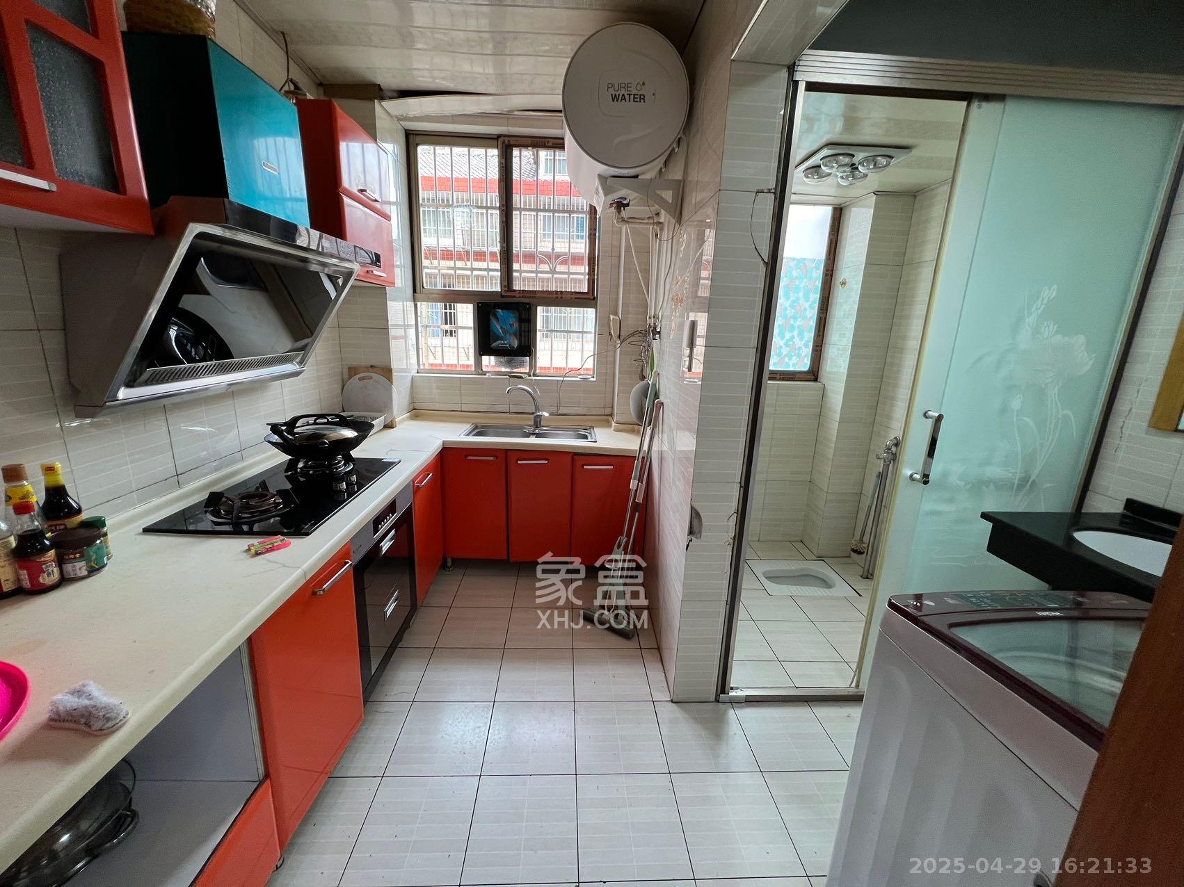 高桥火焰市场 3室2厅1卫 2300.0元/月 高桥火焰市场 3室2厅1卫 2300.0元/月室内图