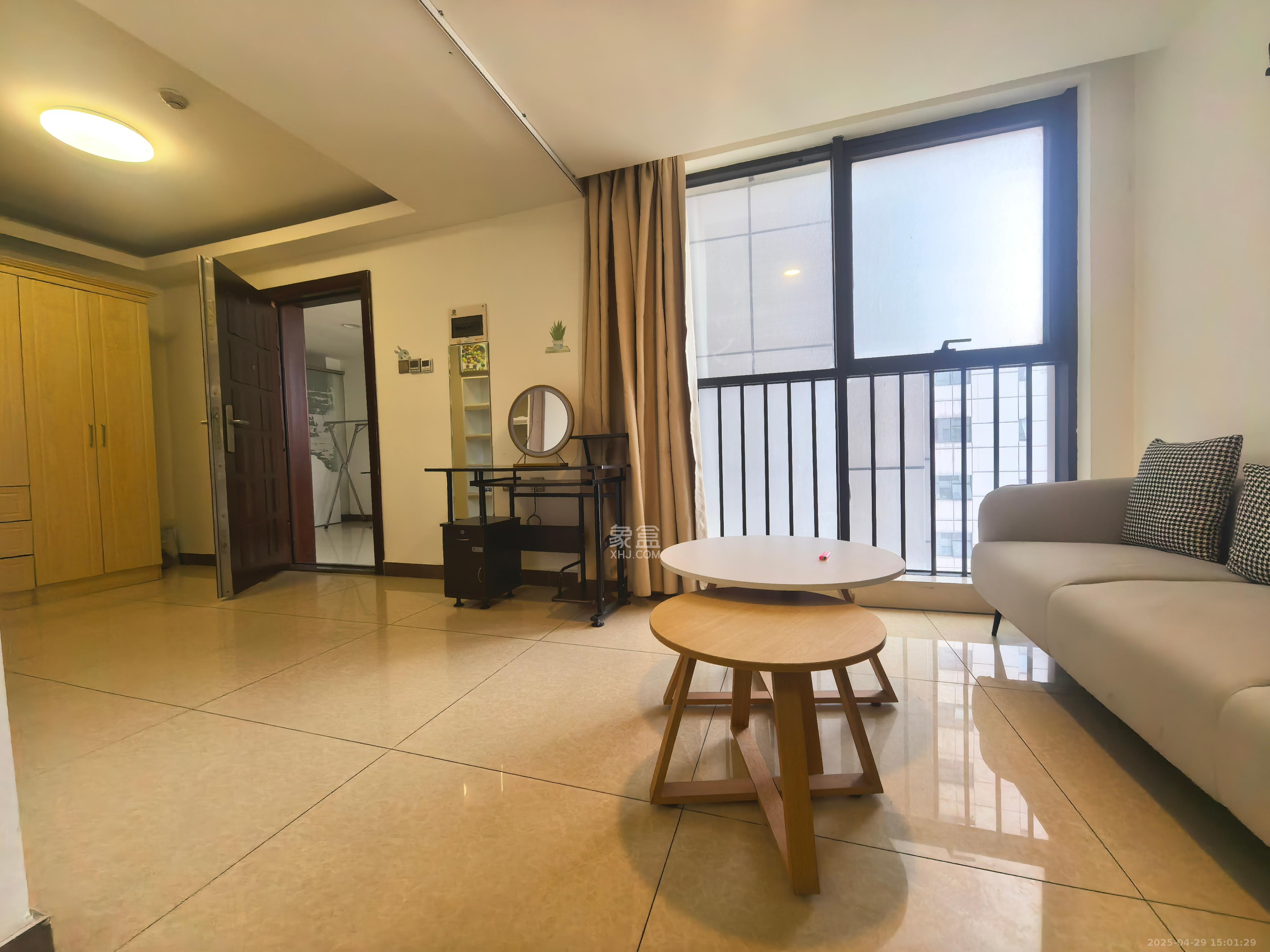 东塘瑞府  1室1厅1卫   1800.00元/月室内图