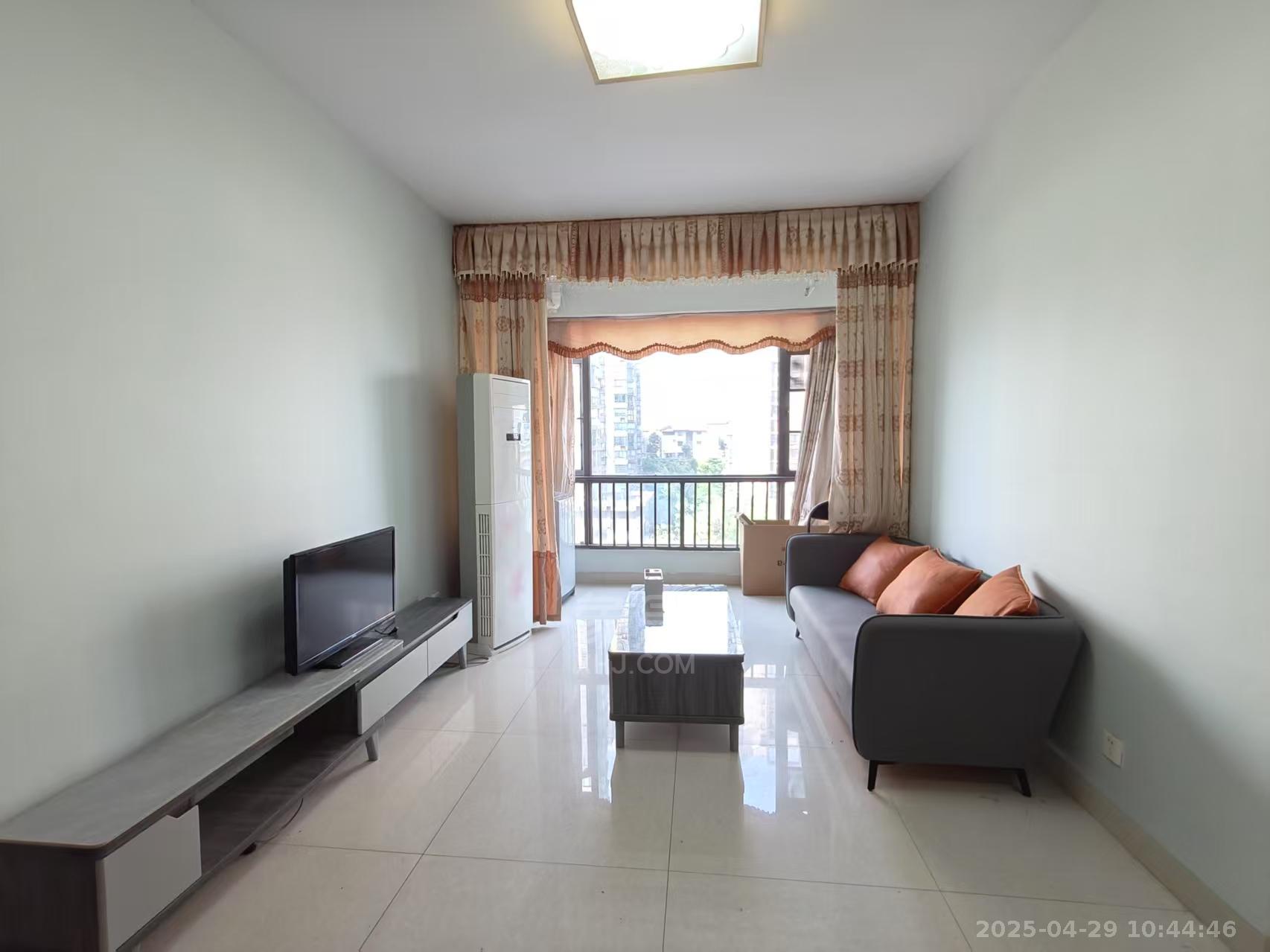 华晨御园 2室2厅1卫 1700.0元/月 华晨御园 2室2厅1卫 1700.0元/月室内图