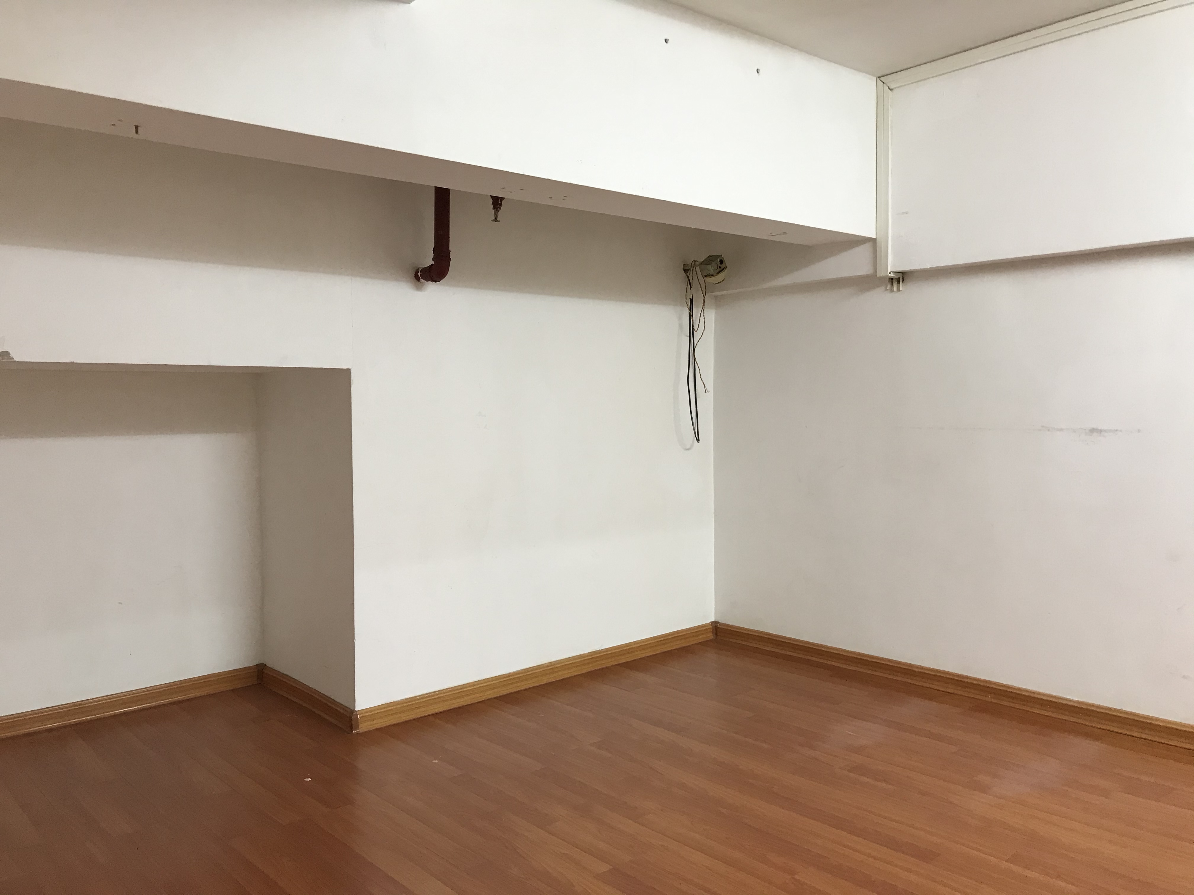 富丽花园  1室1厅1卫   2300.00元/月室内图