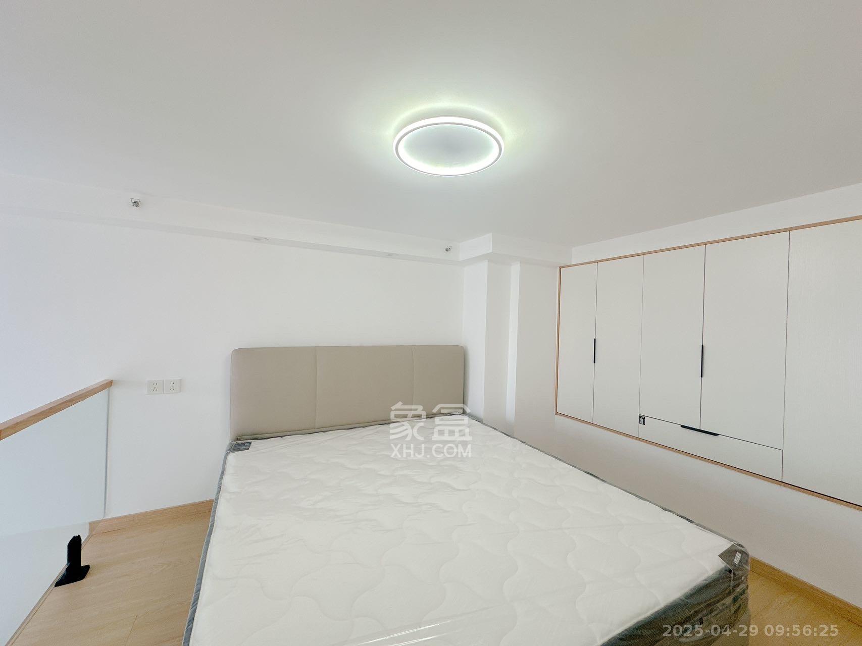 卓越中寰 1室0厅0卫 2000.0元/月 卓越中寰 1室0厅0卫 2000.0元/月室内图