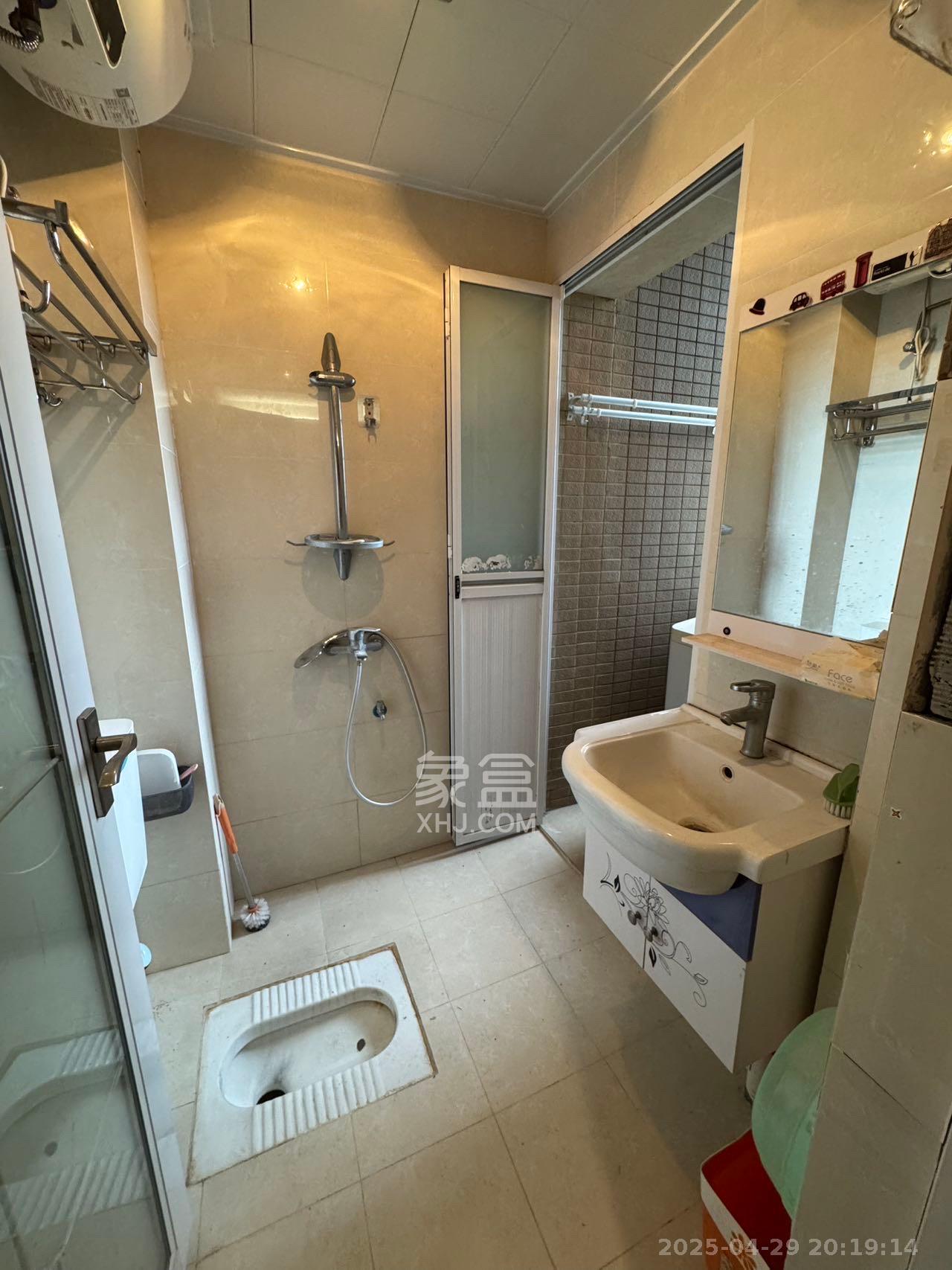 万博汇 1室1厅1卫 1800.0元/月 万博汇 1室1厅1卫 1800.0元/月室内图