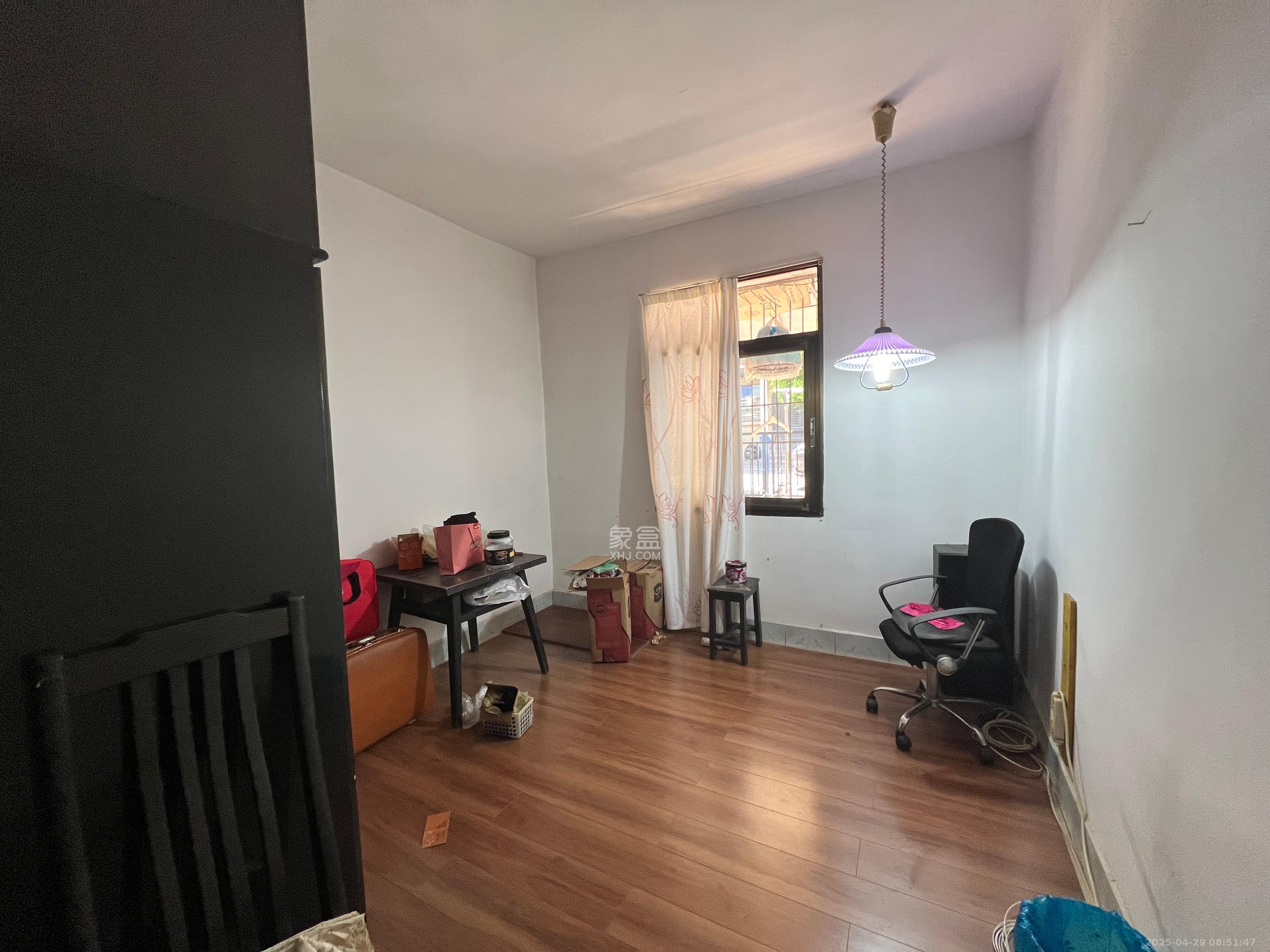 谢家冲  2室1厅2卫    1200.0元/月 谢家冲  2室1厅2卫    1200.0元/月室内图1