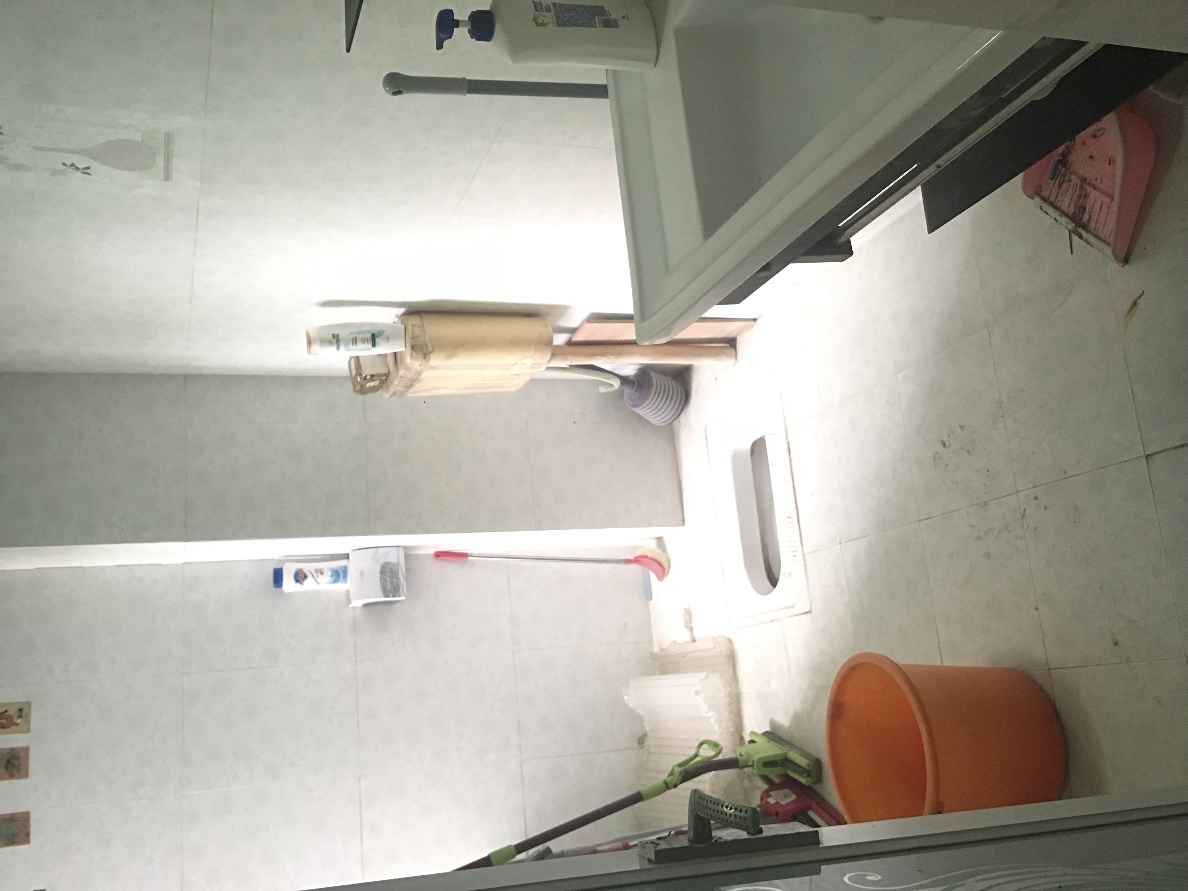 滨河华庭  3室2厅1卫   2300.00元/月室内图