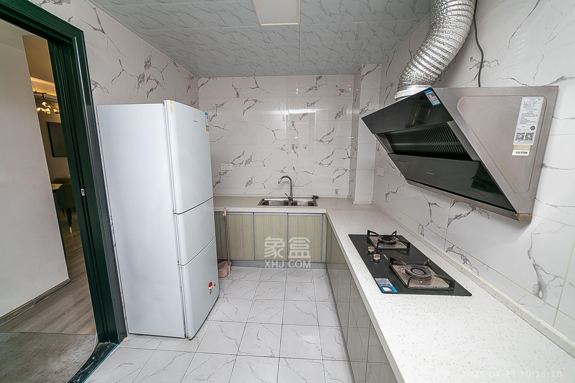 花散里测试小区1  1室1厅1卫    111.0元/月 花散里测试小区1  1室1厅1卫    111.0元/月室内图