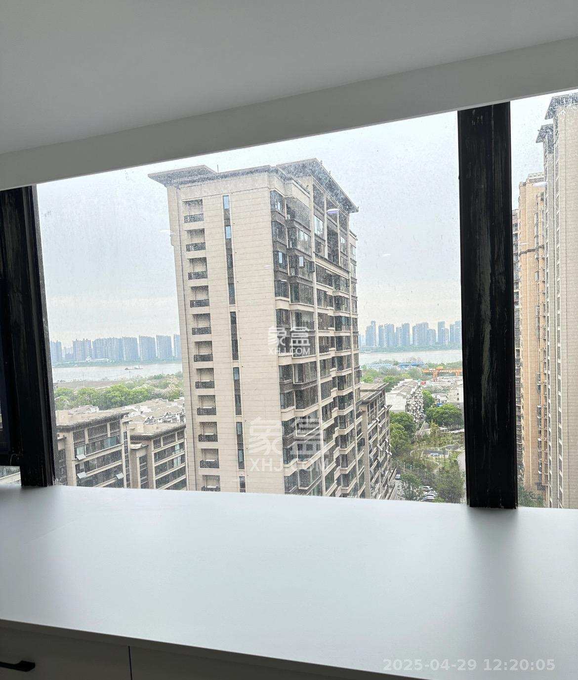 金茂建发泊悦 2室1厅1卫 1900.0元/月 金茂建发泊悦 2室1厅1卫 1900.0元/月室内图