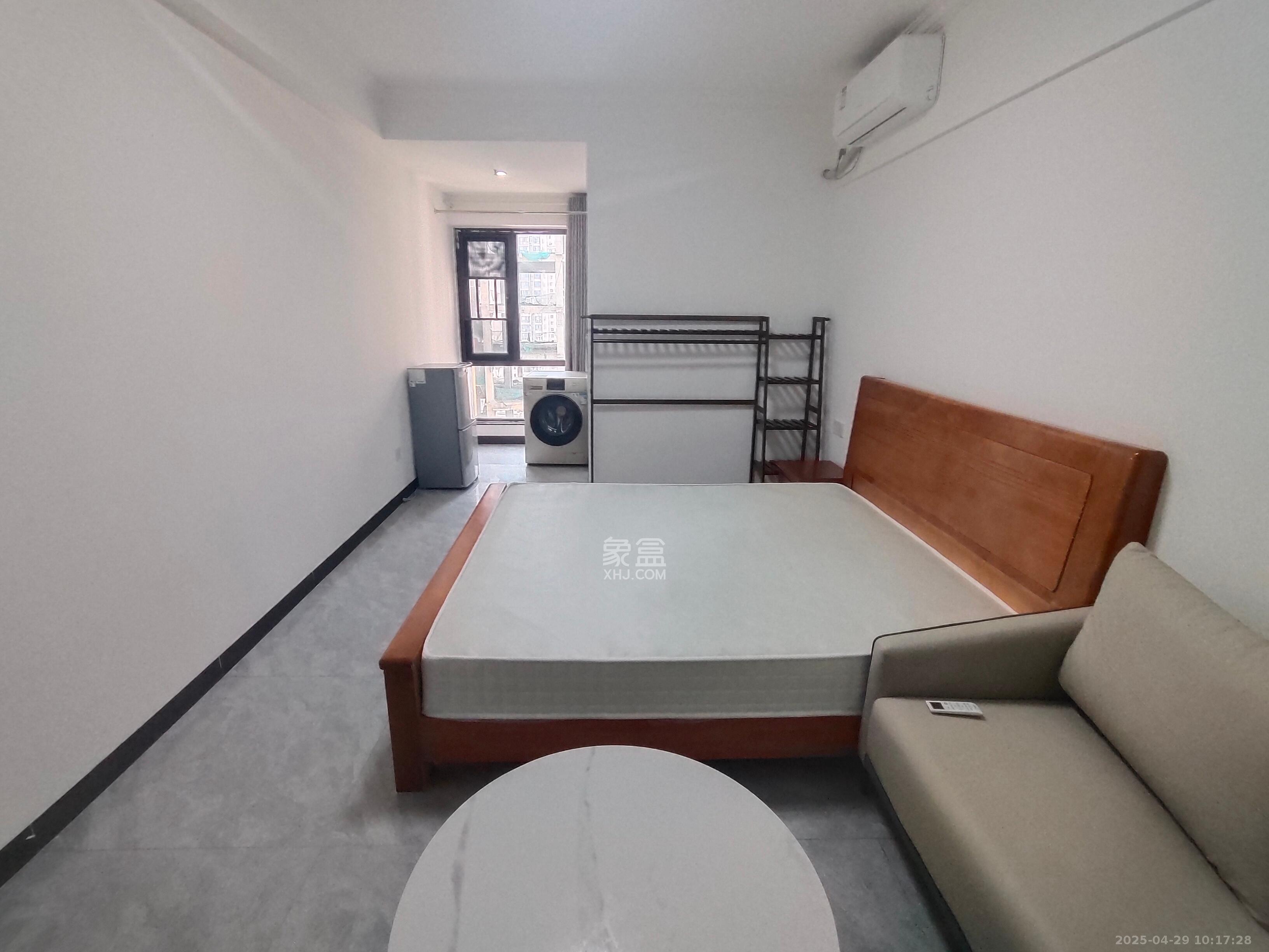 克拉美丽山庄(晟领国际) 1室1厅1卫 1200.0元/月 克拉美丽山庄(晟领国际) 1室1厅1卫 1200.0元/月室内图