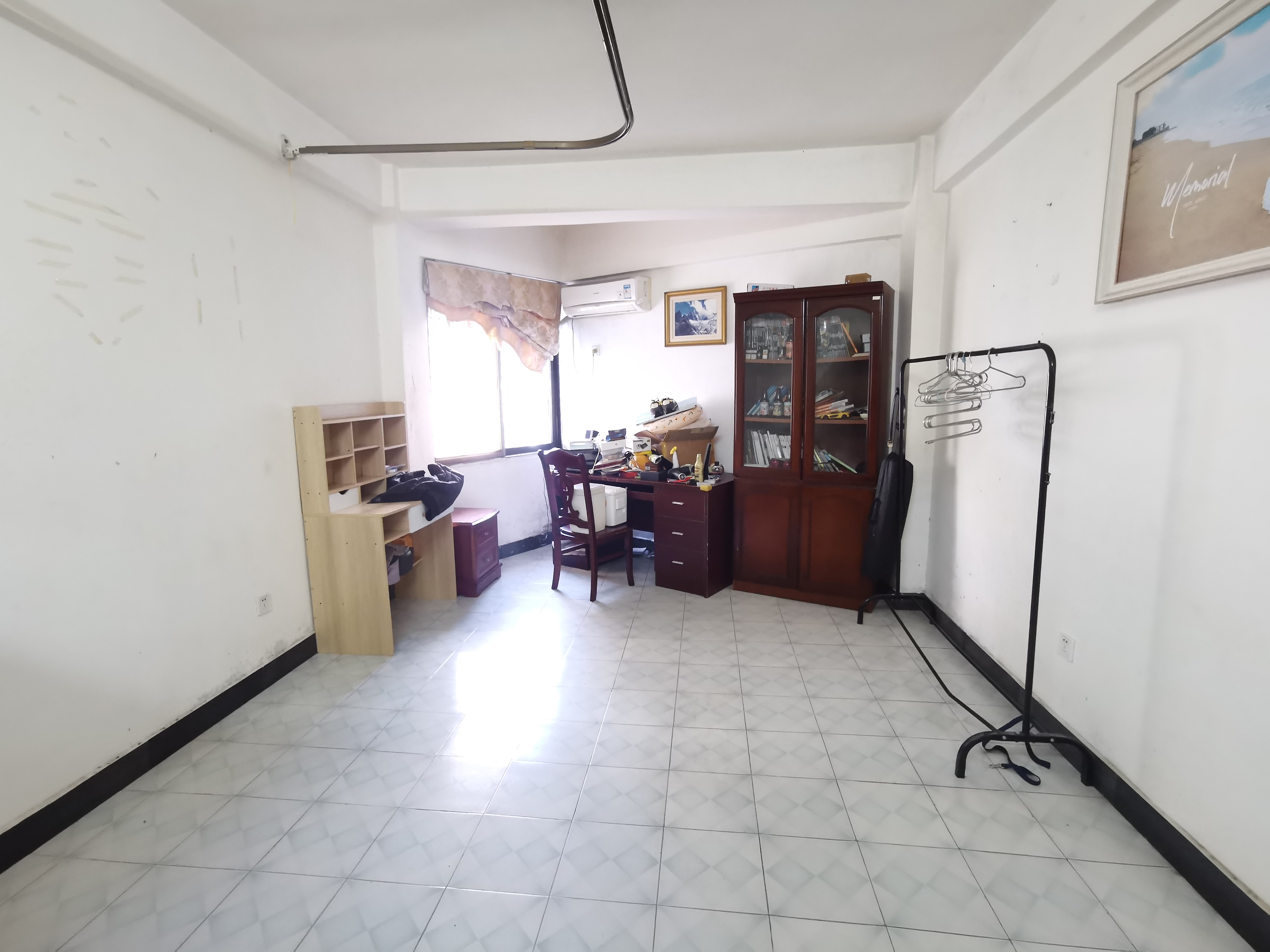 民源小区 3室2厅1卫 2000.0元/月 民源小区 3室2厅1卫 2000.0元/月室内图