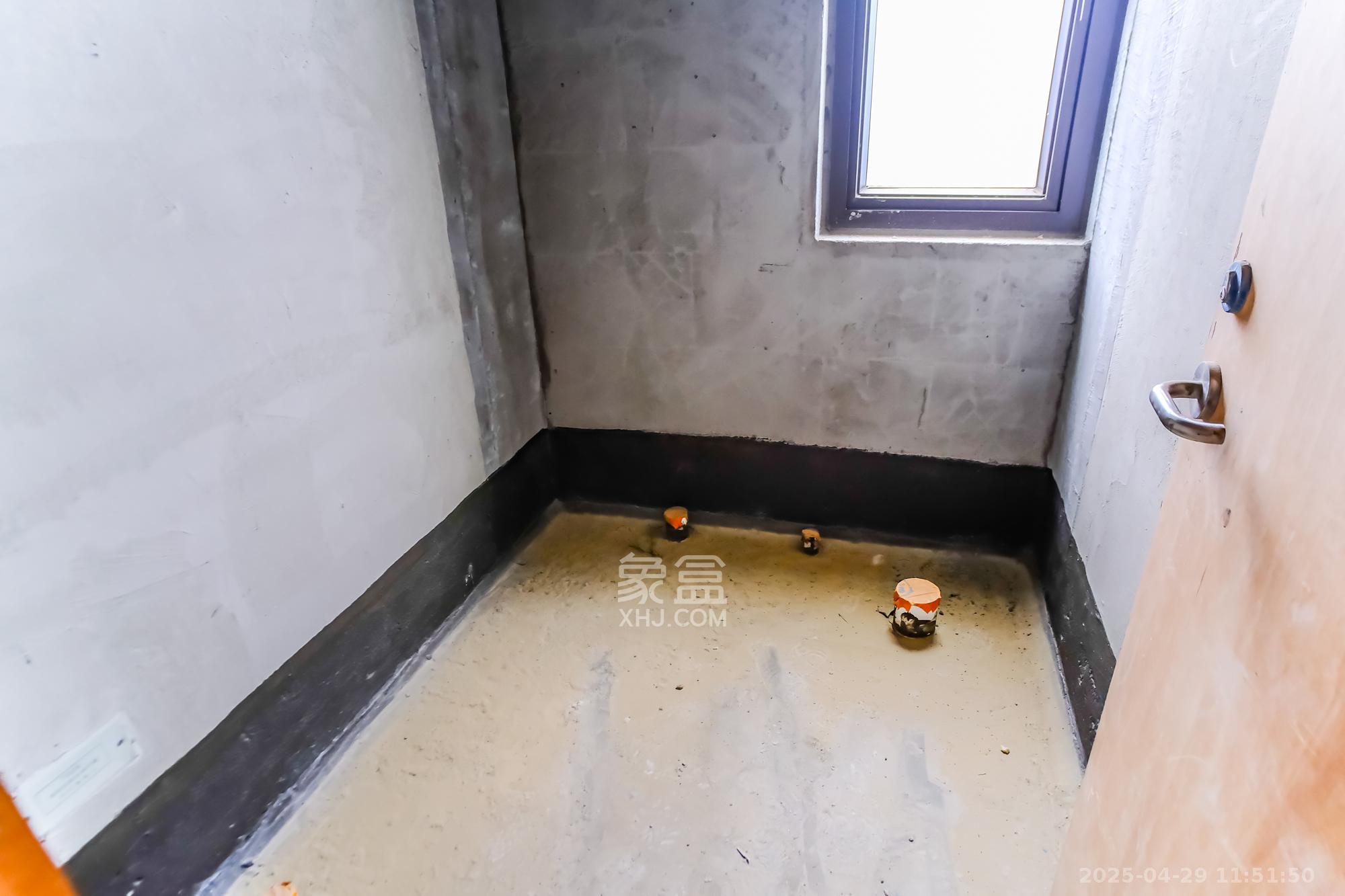 保利香槟国际 4室2厅1卫 91.0万 保利香槟国际 4室2厅1卫 91.0万卫生间