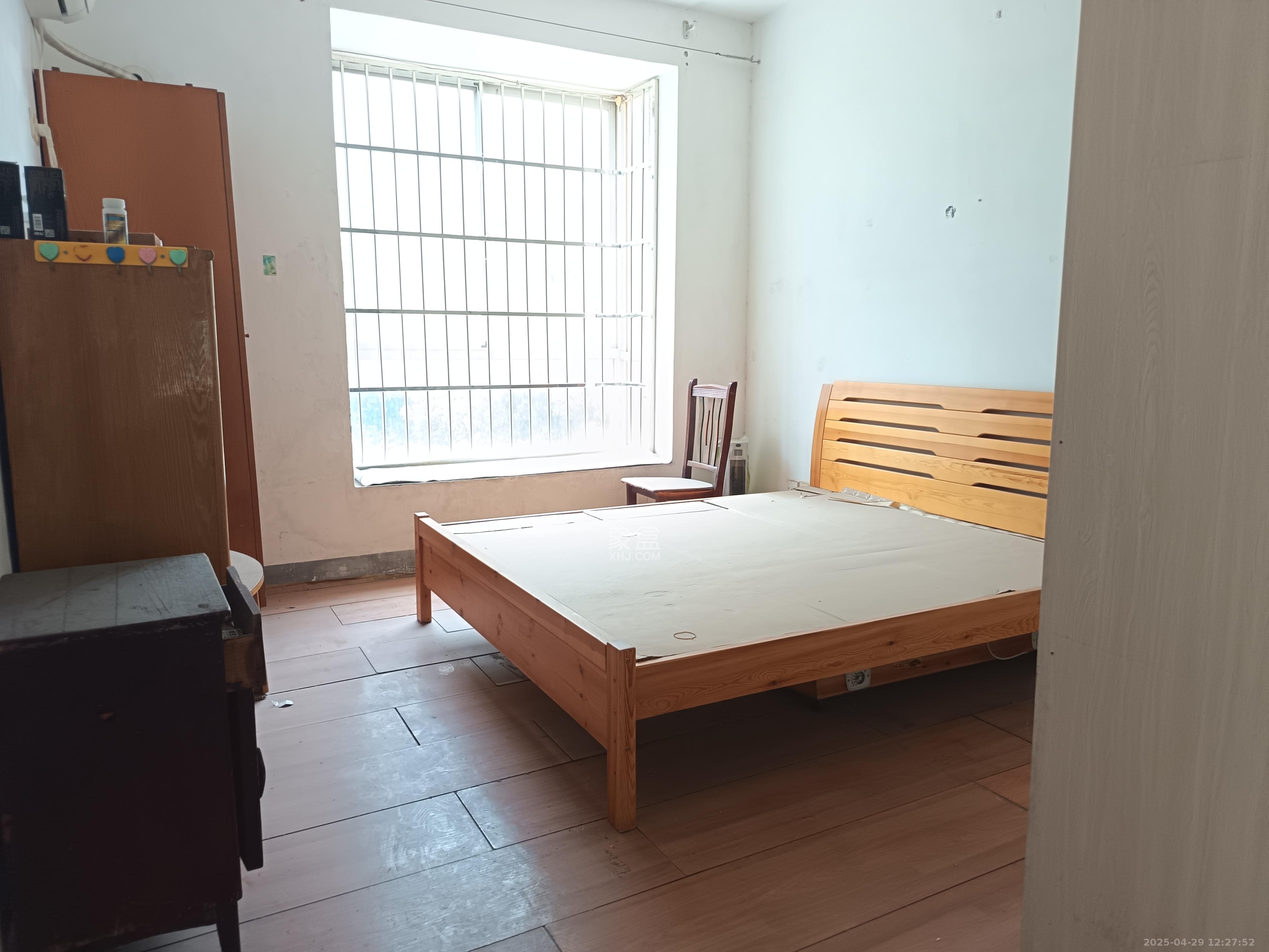 枫林绿洲  3室2厅2卫   1880.00元/月室内图