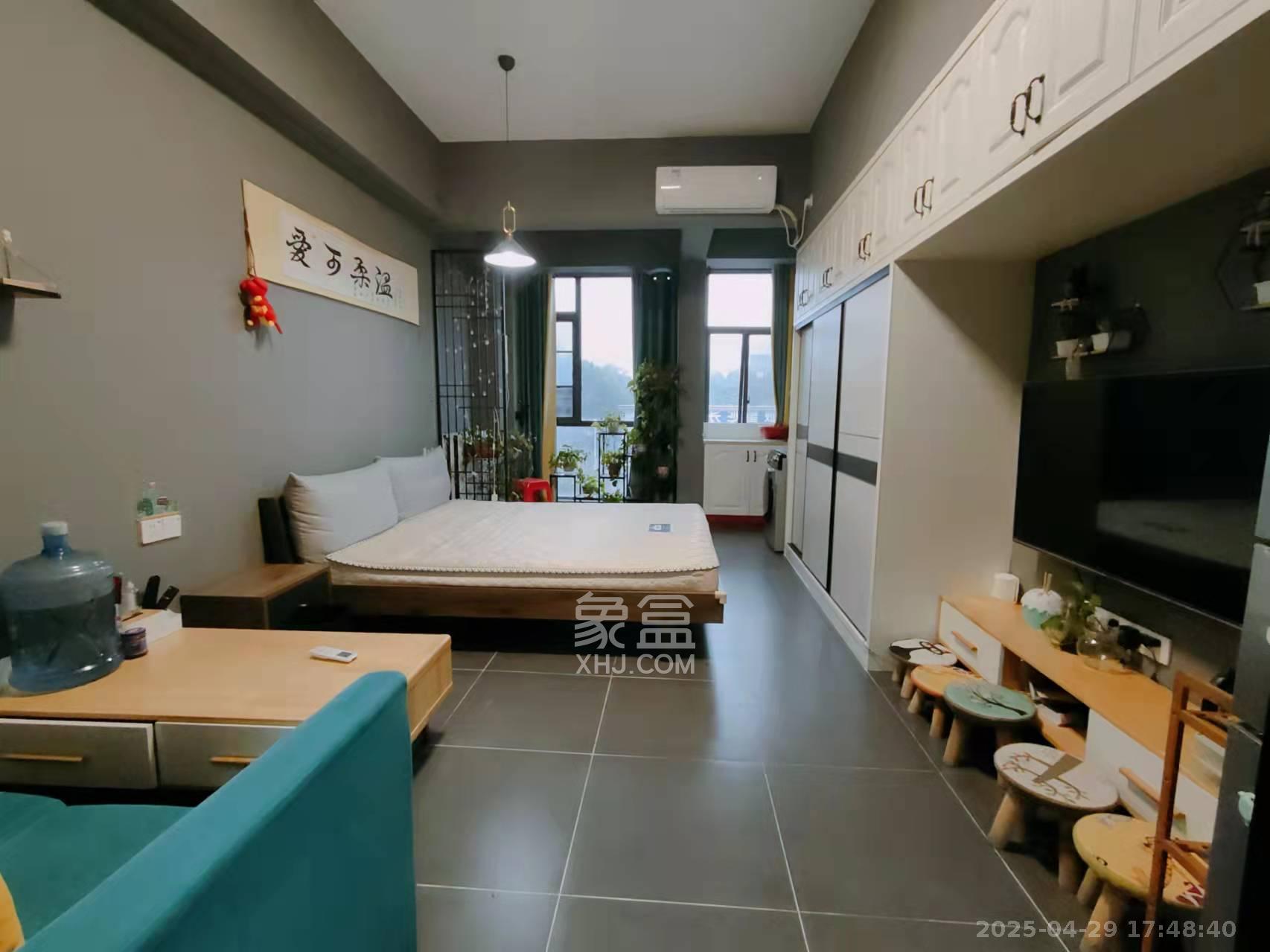 长房时代城  1室1厅1卫   1600.00元/月室内图1