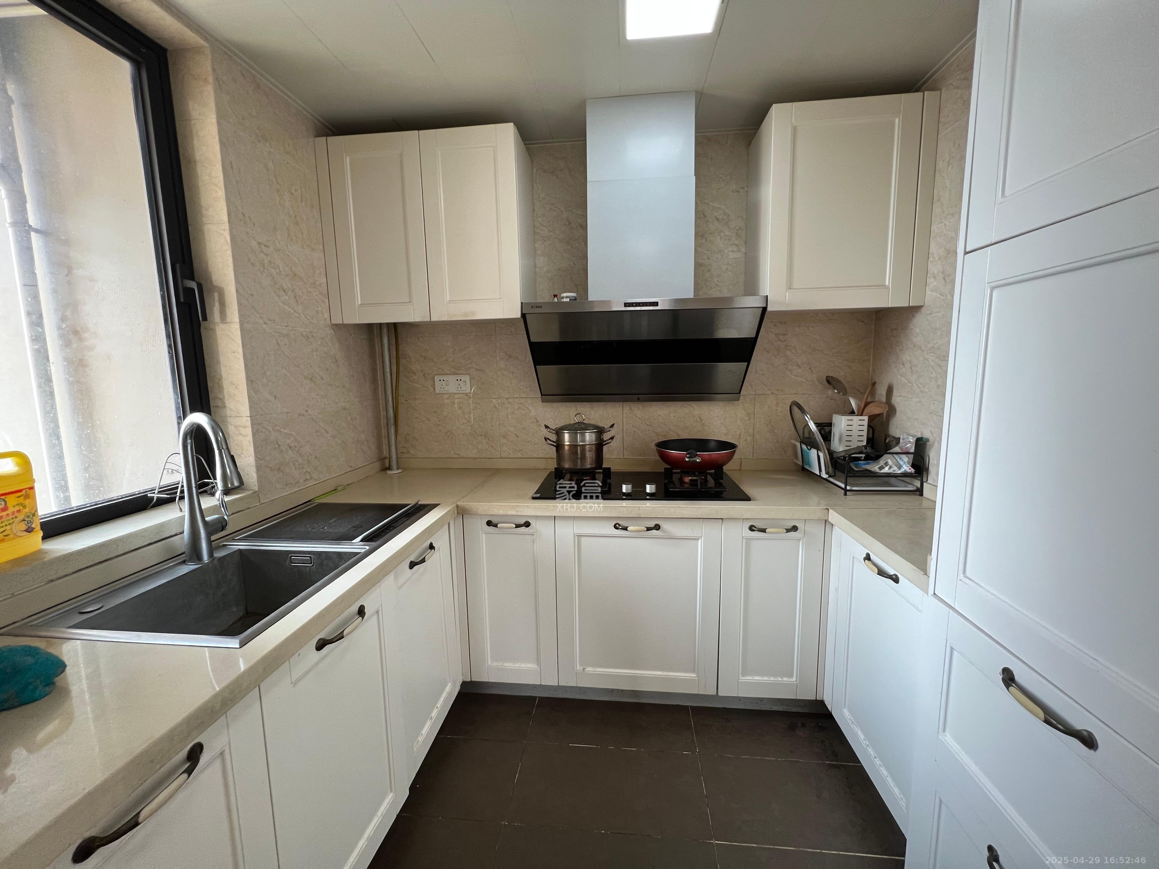 万科里金域国际 4室2厅2卫 4200.0元/月 万科里金域国际 4室2厅2卫 4200.0元/月室内图