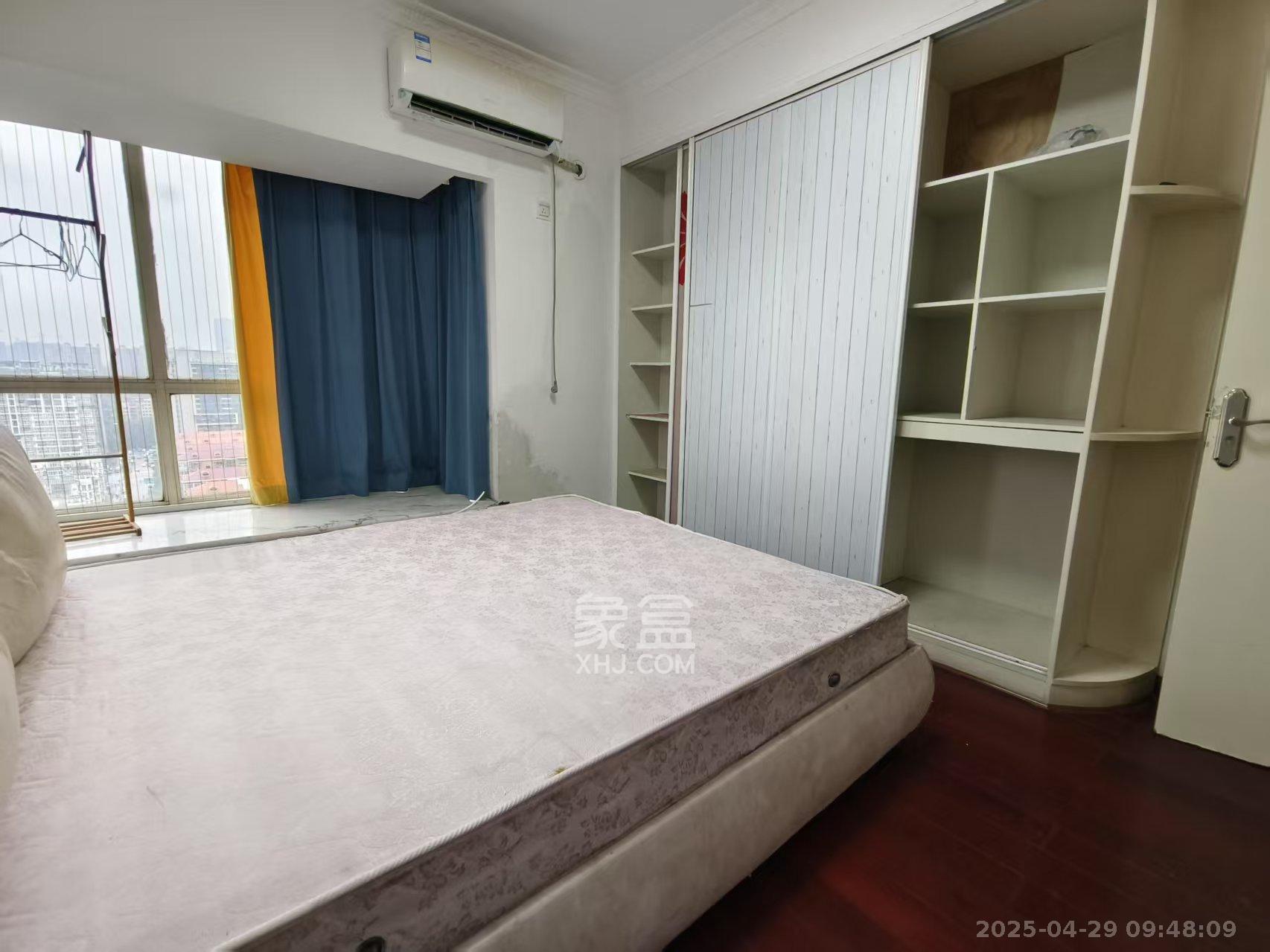 柠檬丽都 4室2厅2卫 2800.0元/月 柠檬丽都 4室2厅2卫 2800.0元/月室内图