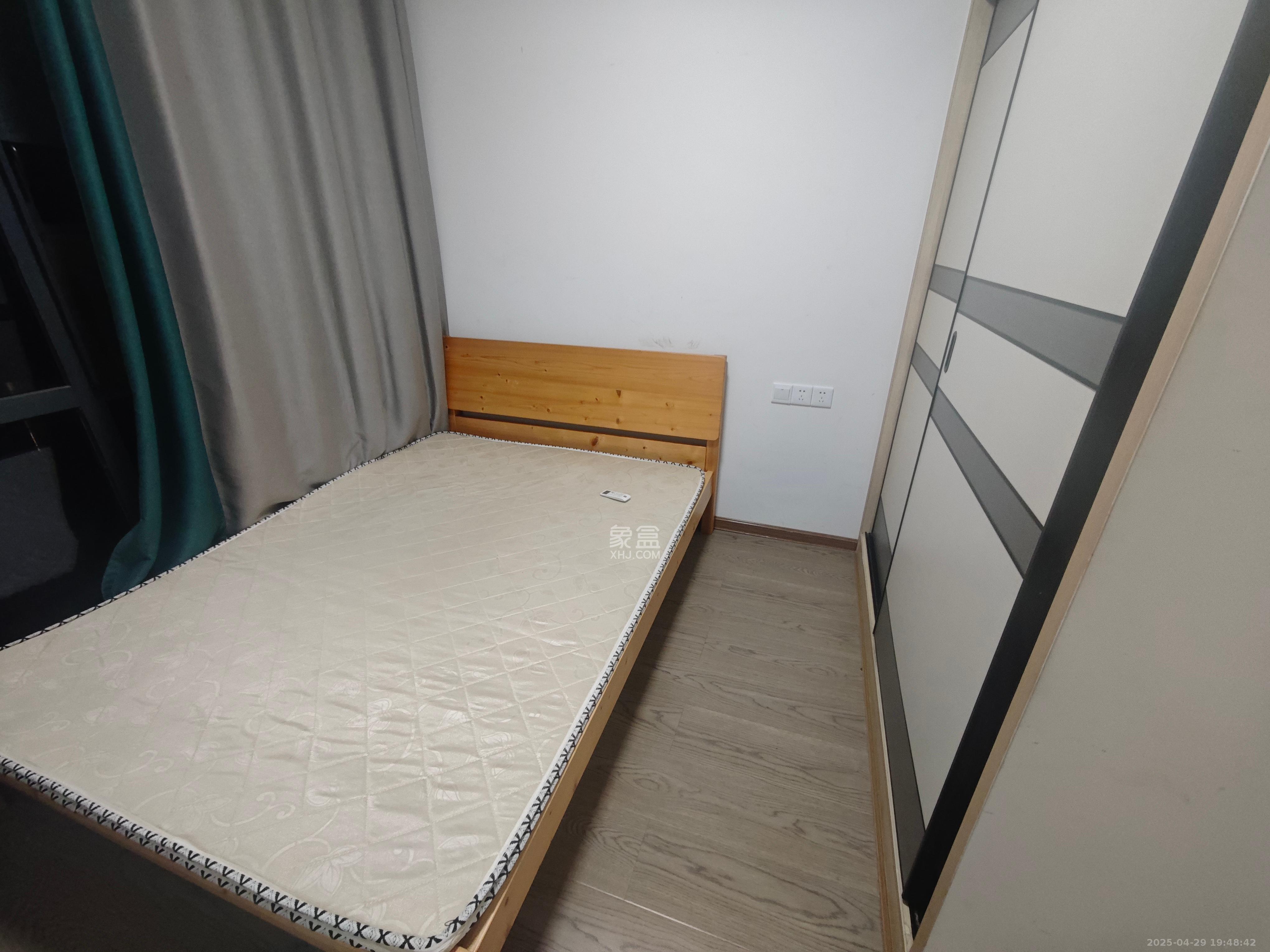 叠彩兰亭  3室2厅1卫   2500.00元/月室内图