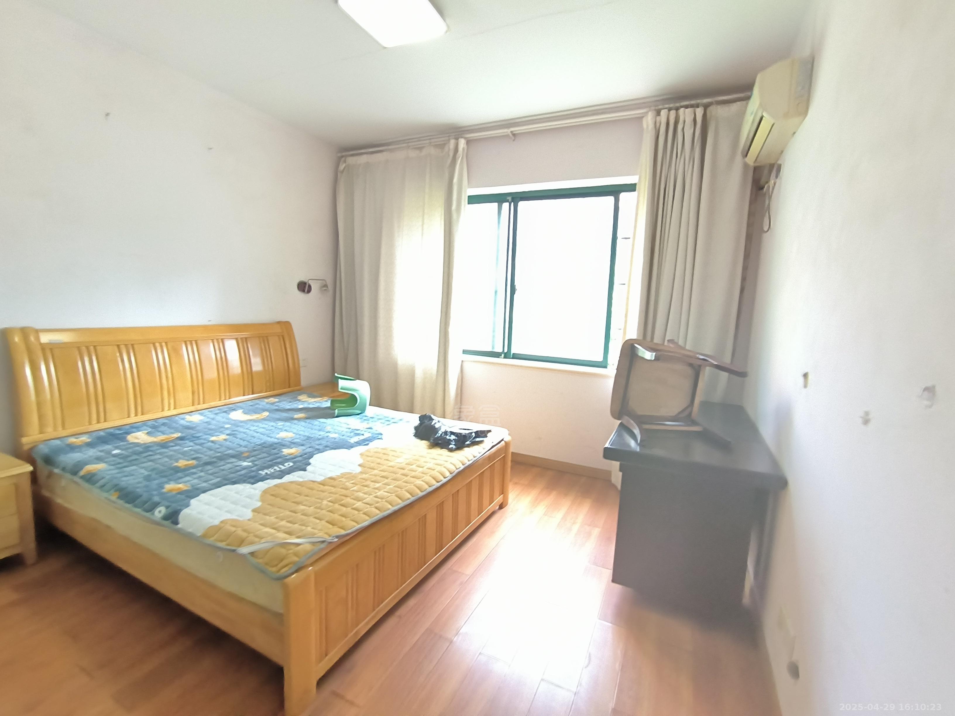 香山美境 3室2厅2卫 1800.0元/月 香山美境 3室2厅2卫 1800.0元/月室内图