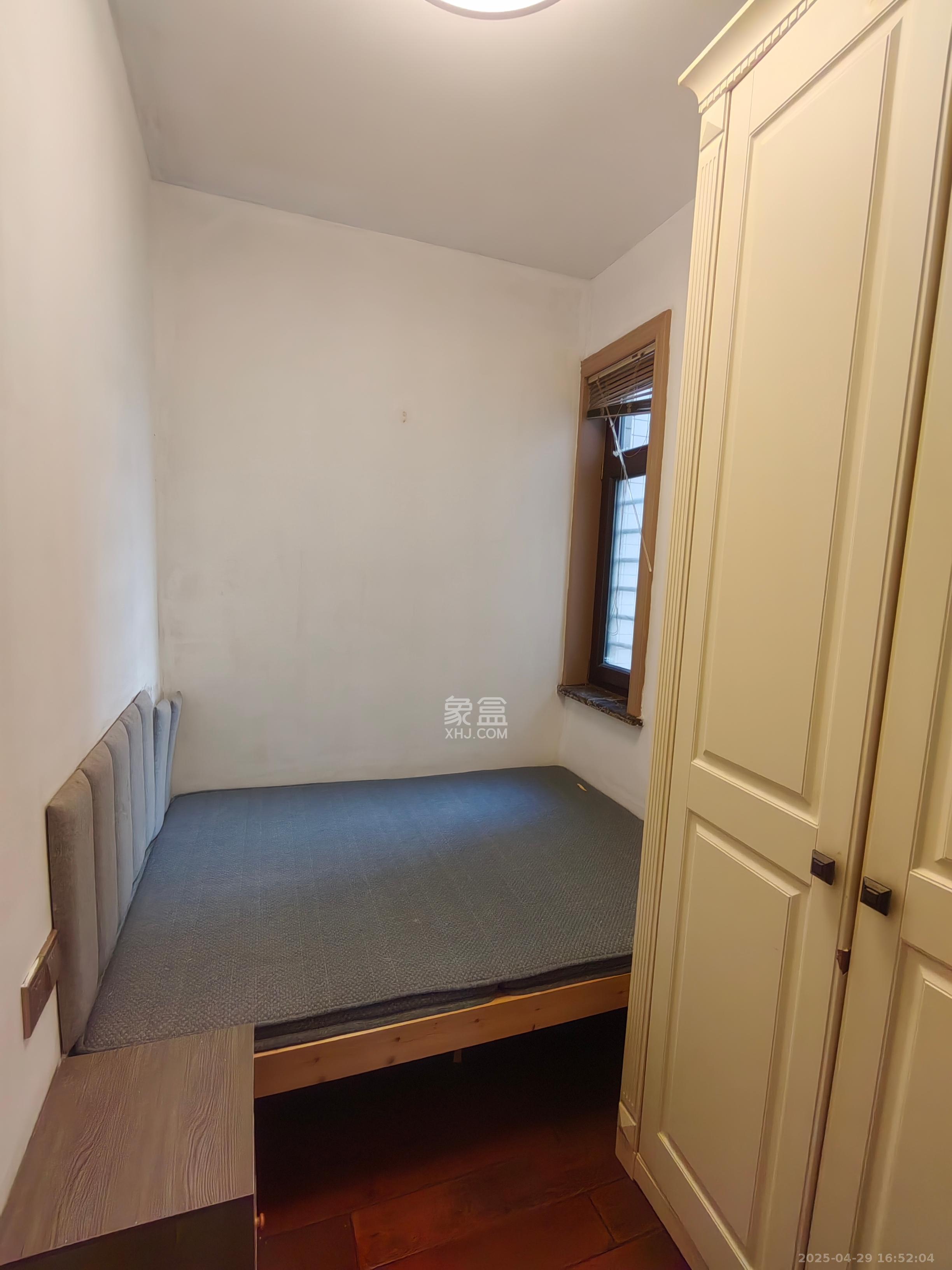 梦泽园 3室2厅2卫 4300.0元/月 梦泽园 3室2厅2卫 4300.0元/月室内图