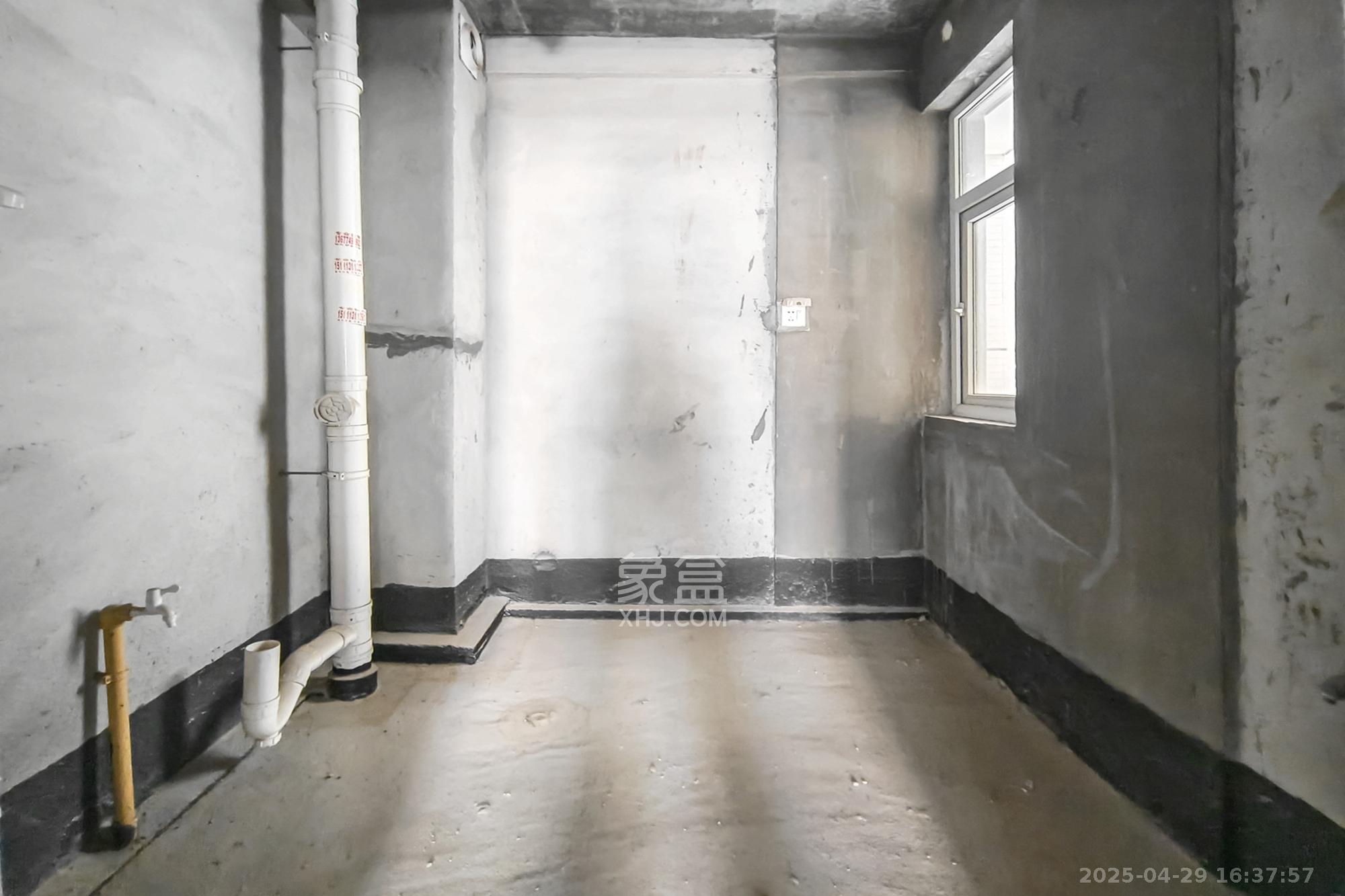 和悦城(蟠龙景苑) 3室2厅1卫 80.0万 和悦城(蟠龙景苑) 3室2厅1卫 80.0万厨房