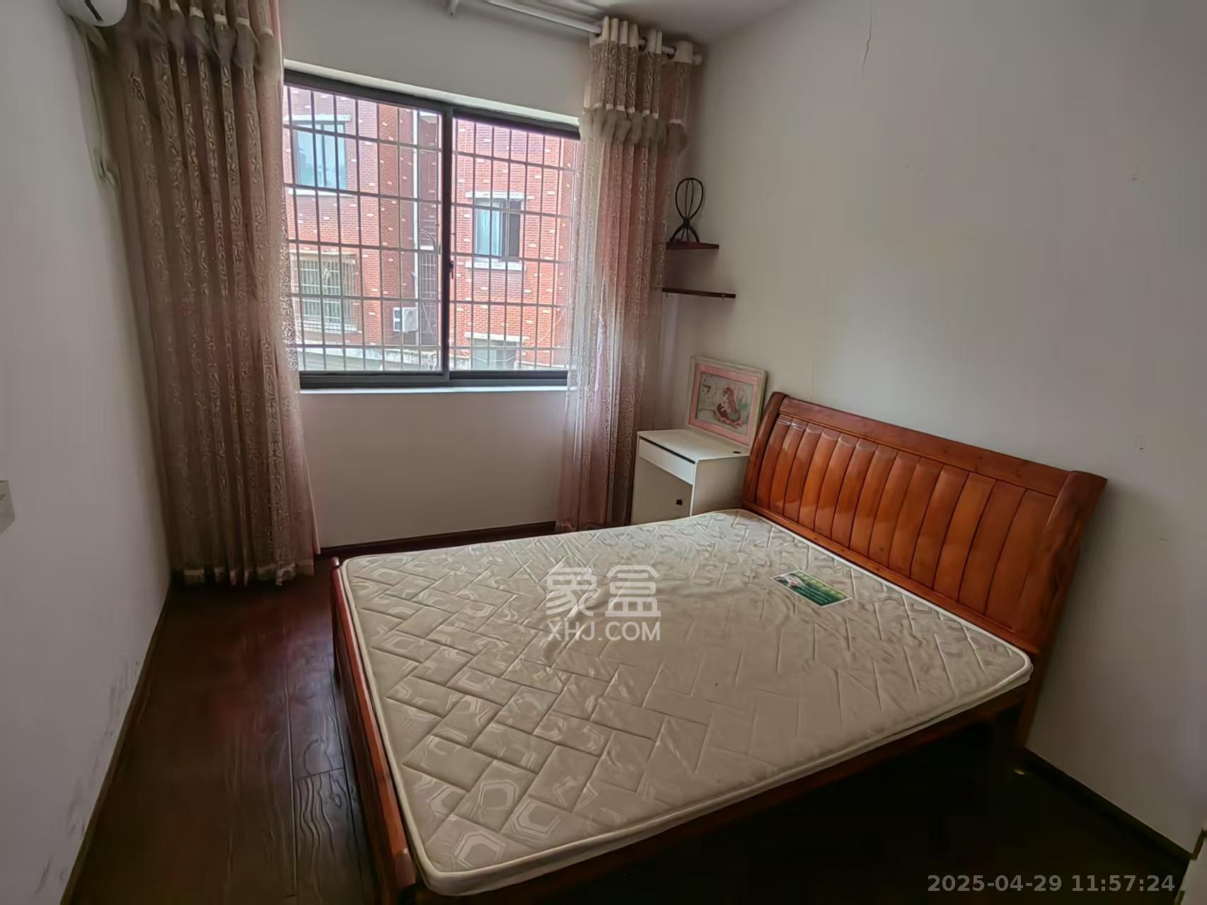 和谐小区(五里堆) 3室2厅2卫 1500.0元/月 和谐小区(五里堆) 3室2厅2卫 1500.0元/月室内图