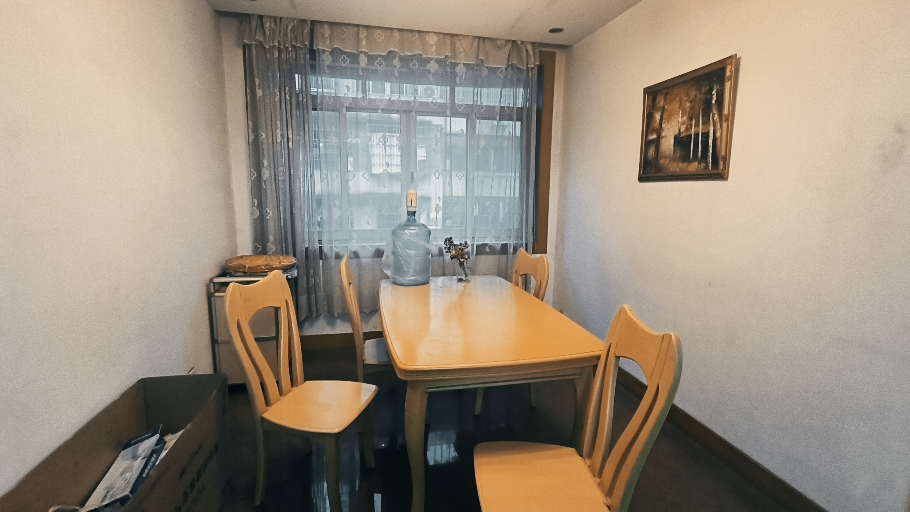 南华大学南校北门家属区 3室2厅1卫 1200.0元/月 南华大学南校北门家属区 3室2厅1卫 1200.0元/月室内图