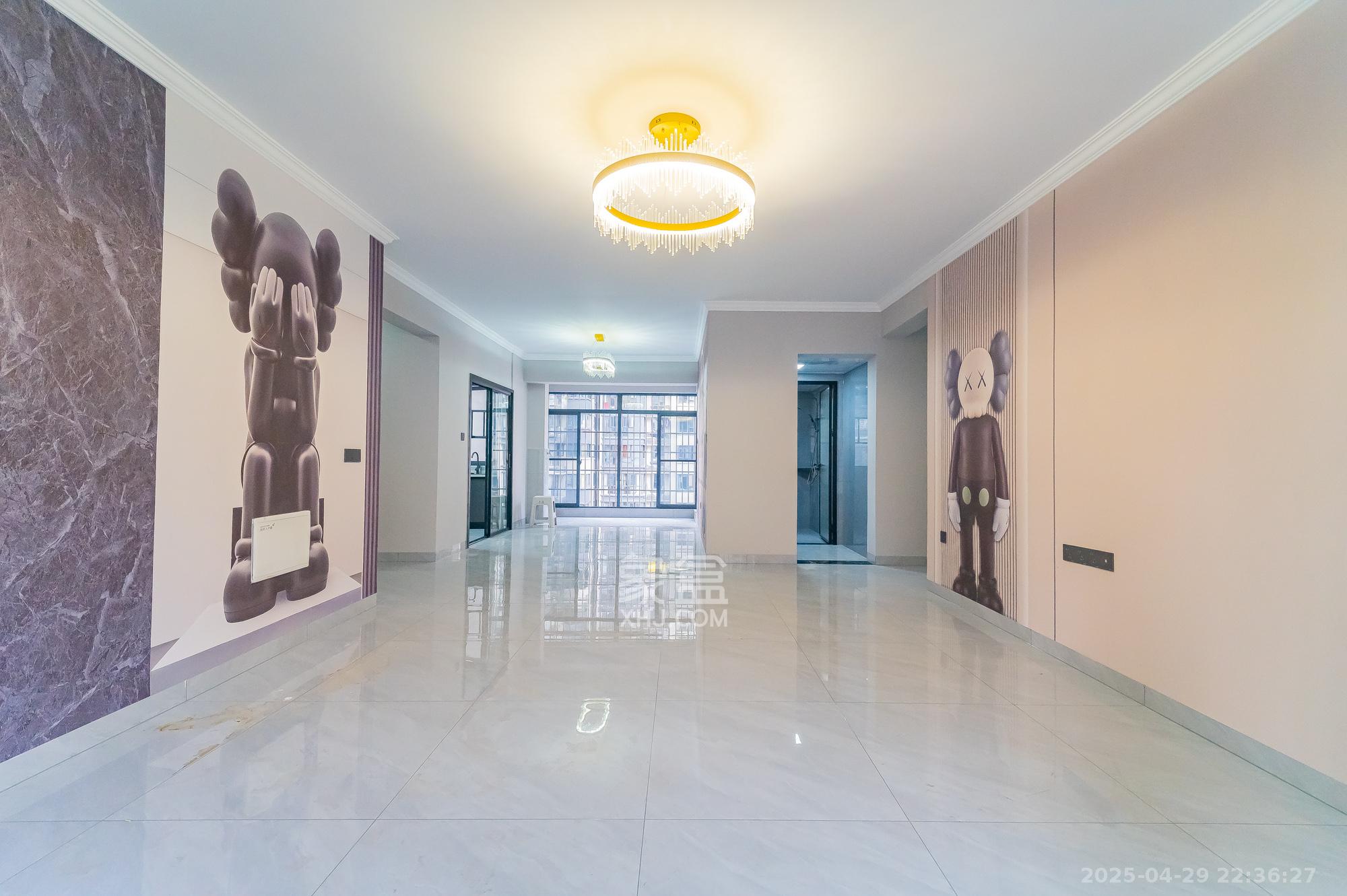 中建悦和城 4室2厅2卫 130.0万 中建悦和城 4室2厅2卫 130.0万客厅