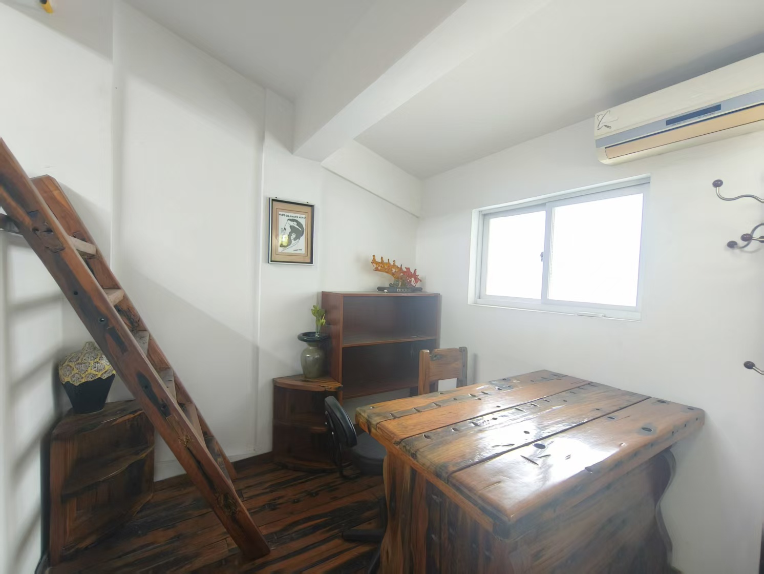 龙园别墅 1室2厅1卫 10500.0元/月 龙园别墅 1室2厅1卫 10500.0元/月室内图