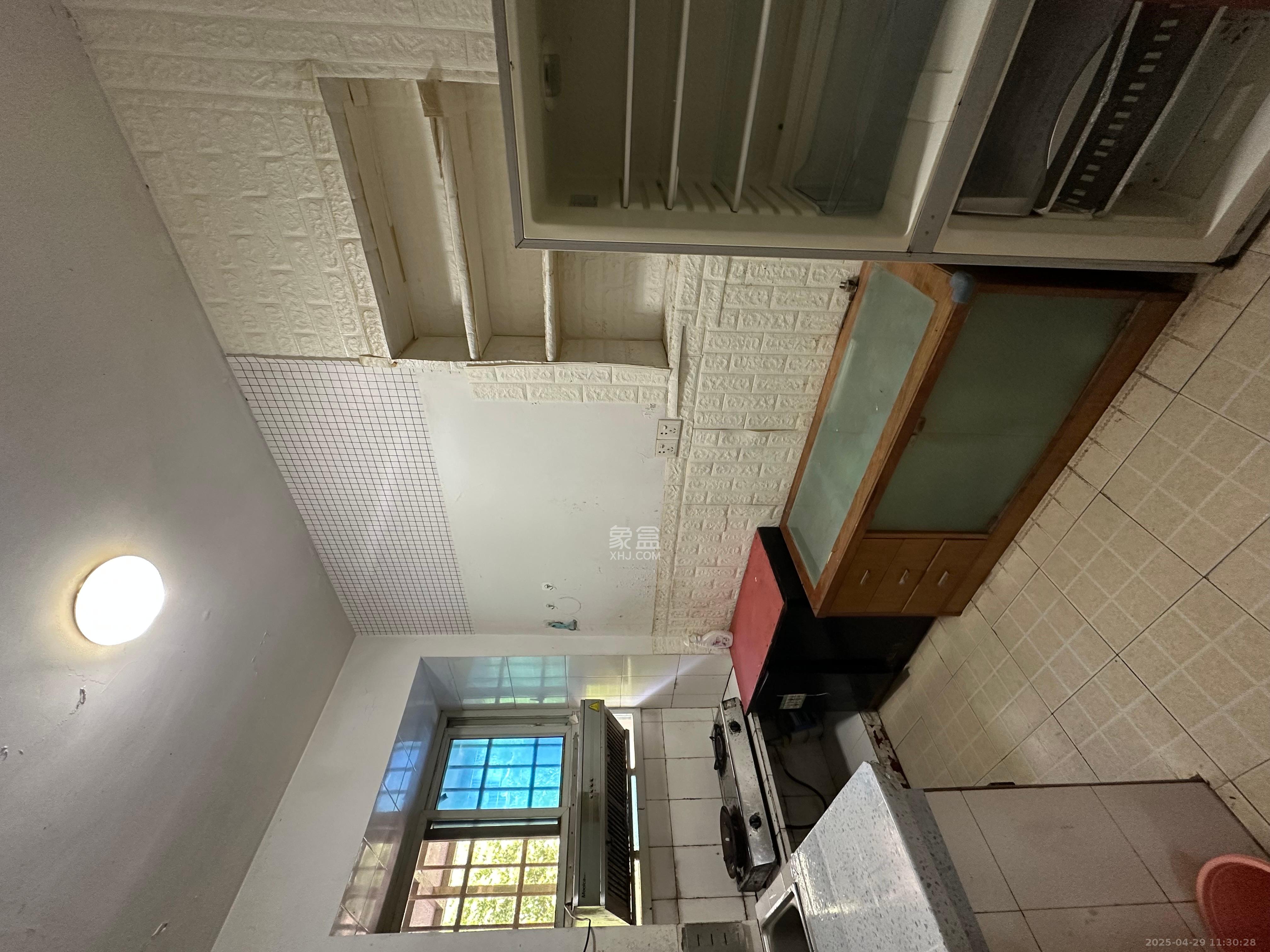 长坡社区  1室1厅1卫   1200.00元/月室内图