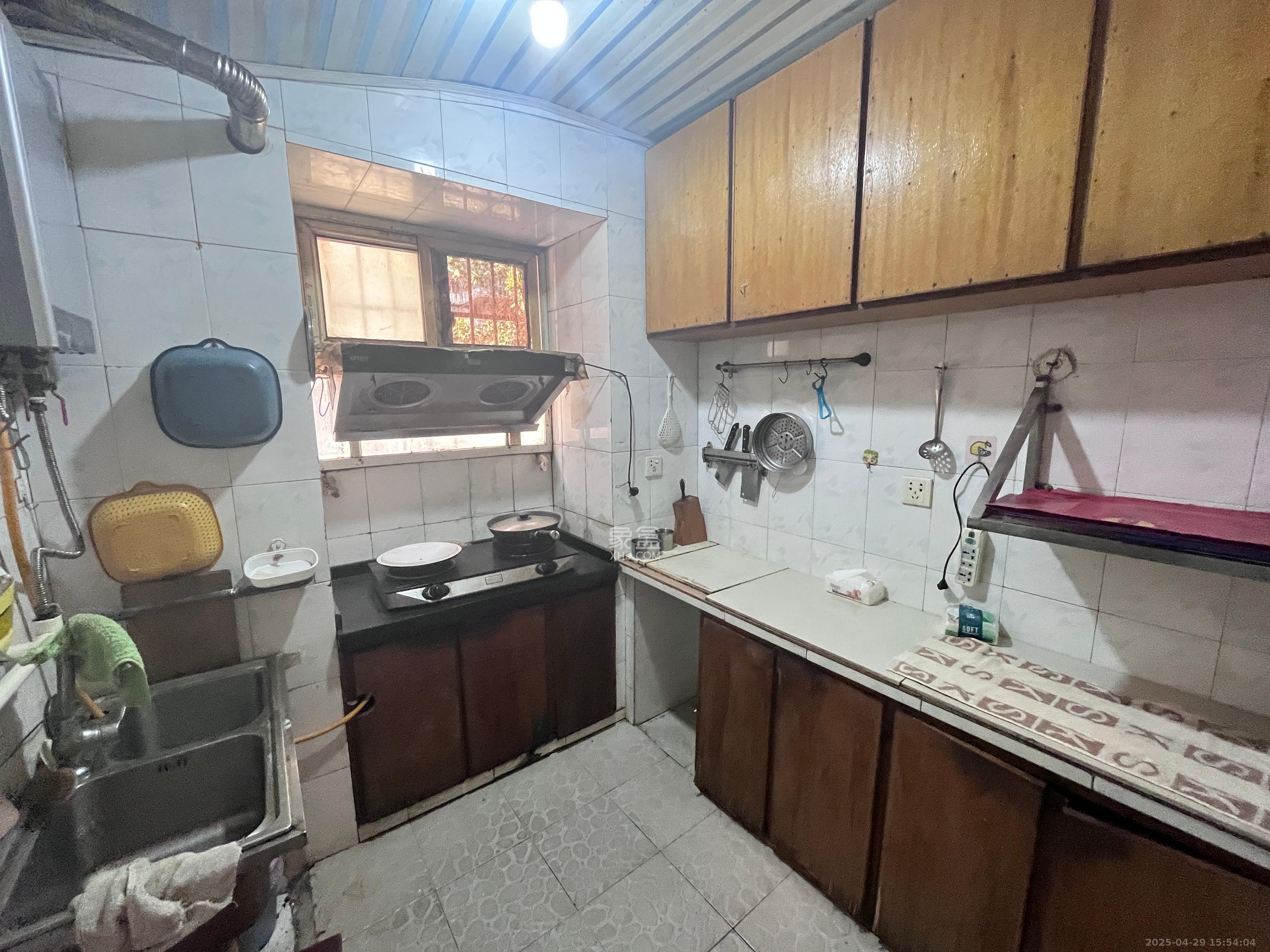 湘江花苑小区  2室2厅1卫    1400.0元/月 湘江花苑小区  2室2厅1卫    1400.0元/月室内图